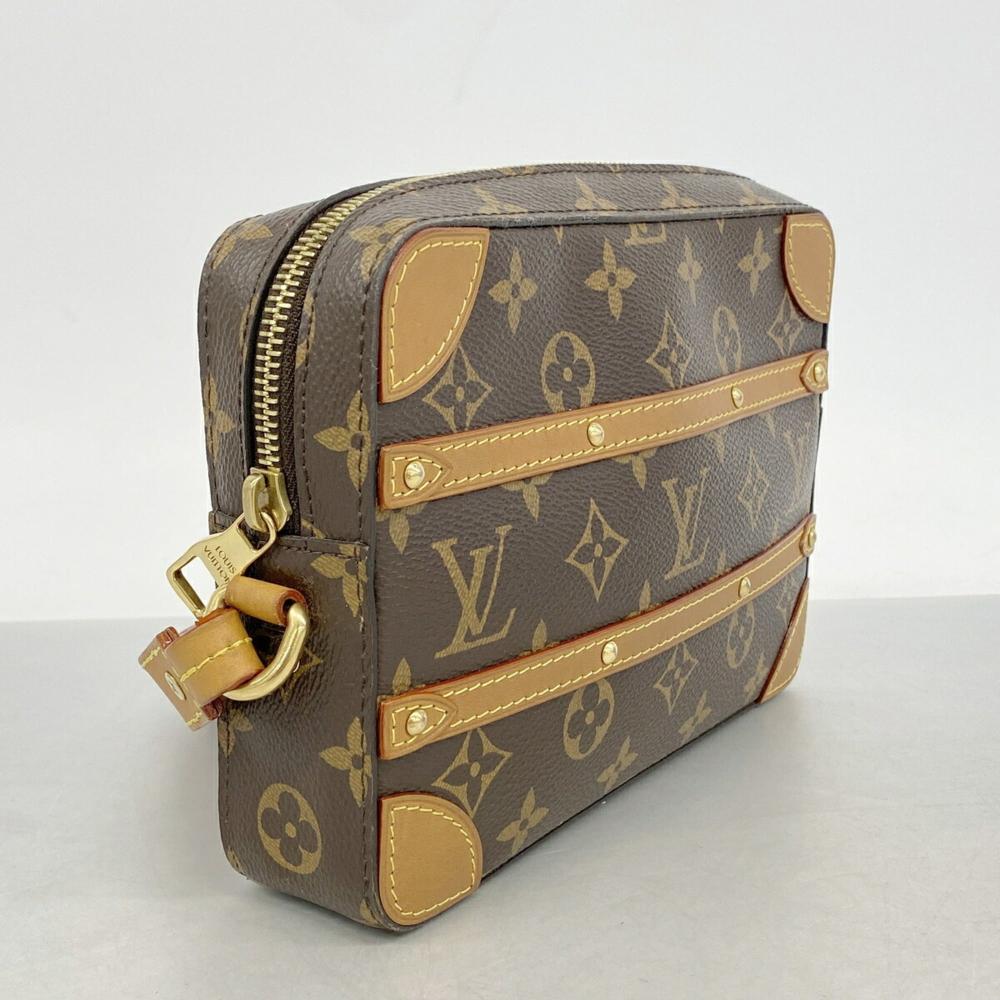 Louis Vuitton Clutch