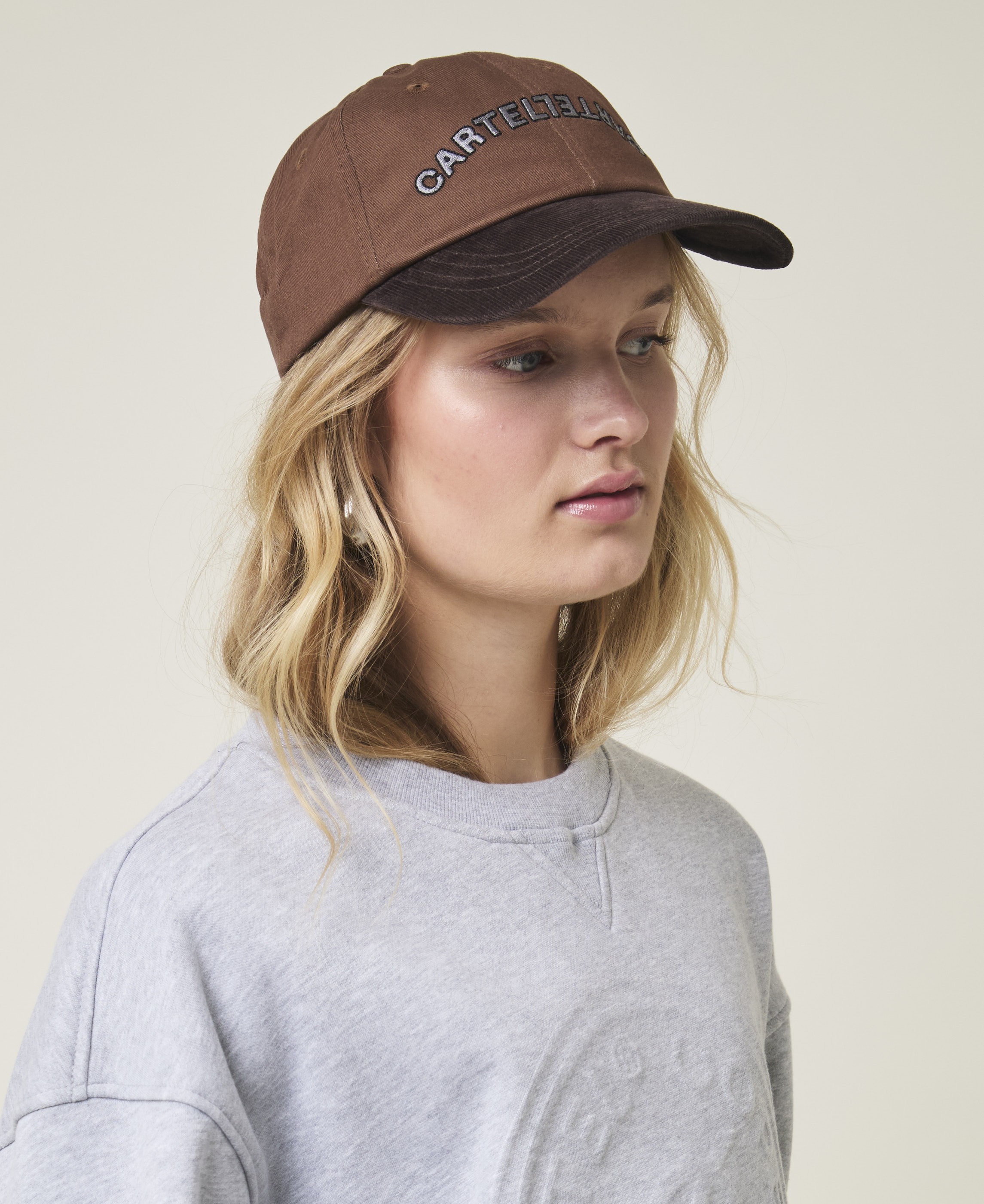 Abide Cap med Broderet Logo Arabica