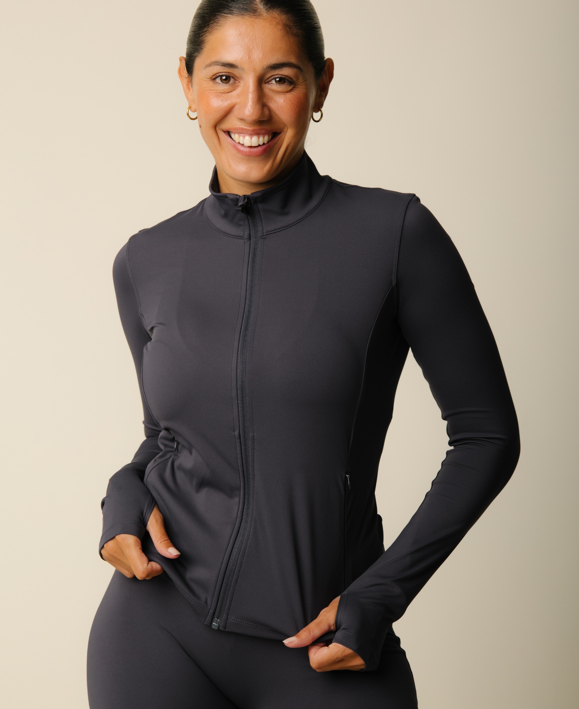 Cartel x Align by Blume Contour zip Jacket Charcoal - Køb til DKK 450 - Spar 50%