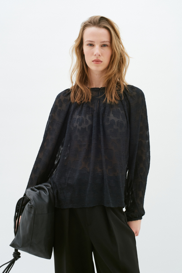 Cisiraiw Blouse