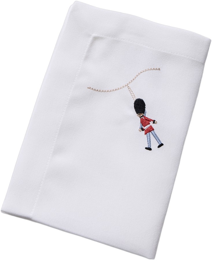 Stofserviet med Broderet Garder