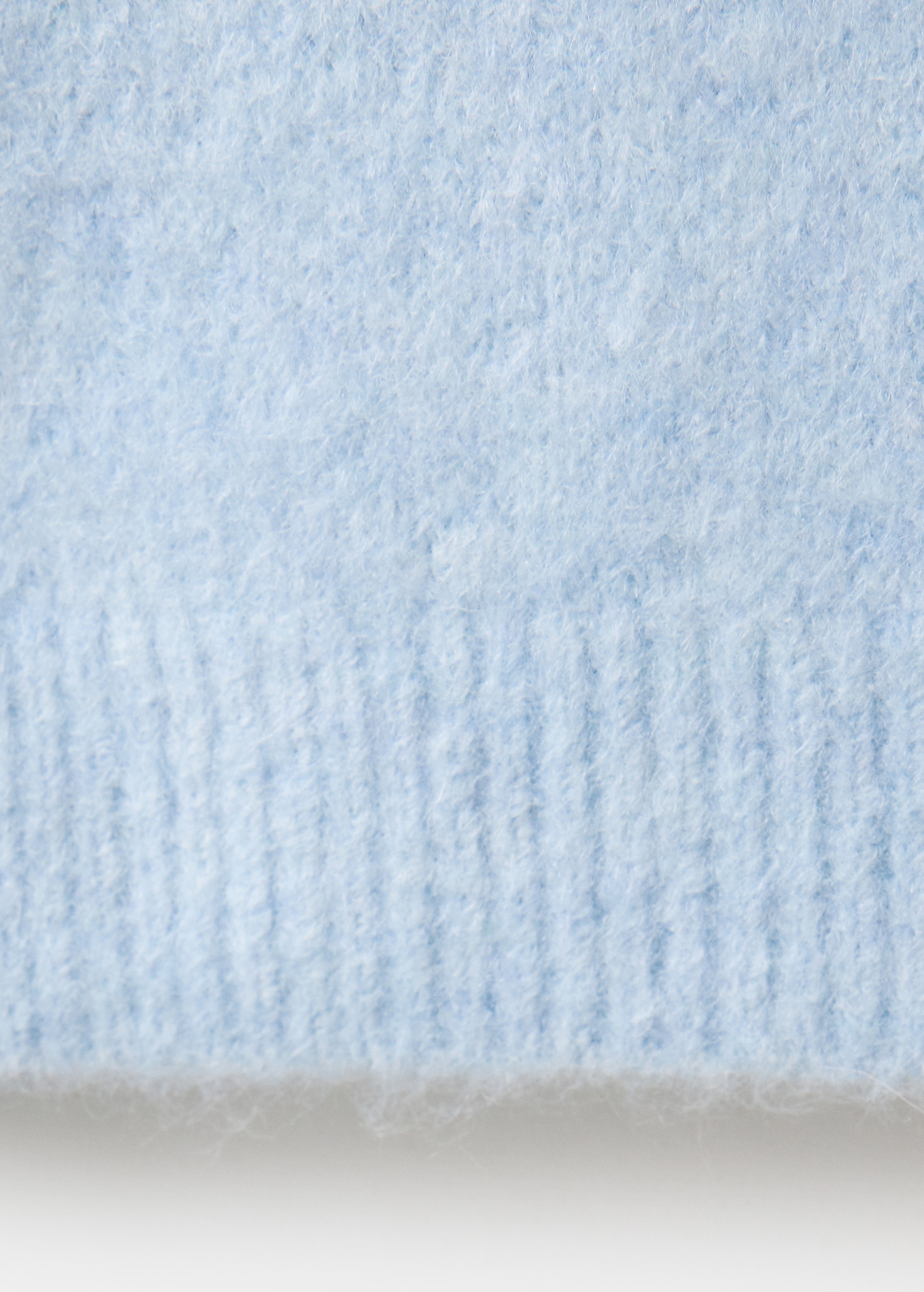 Roundneck Knitted Sweater