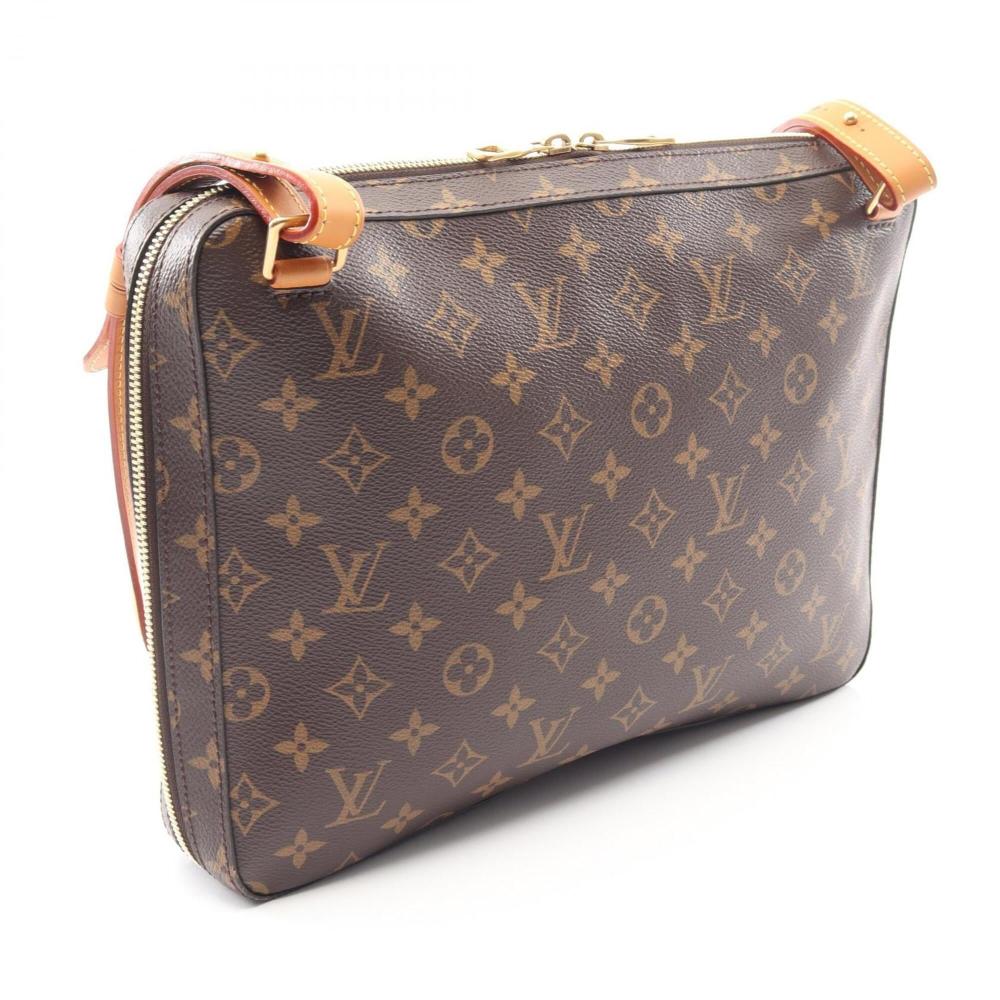 Louis Vuitton Messenger