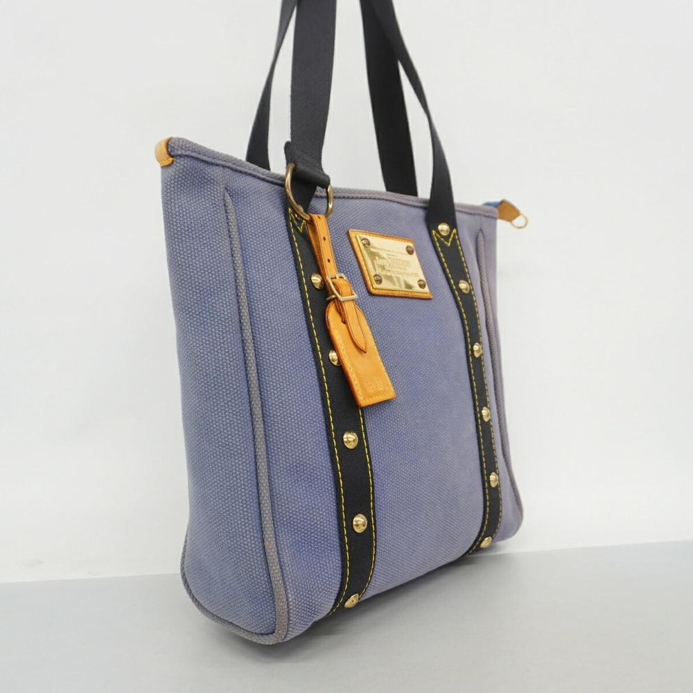 Louis Vuitton Antigua
