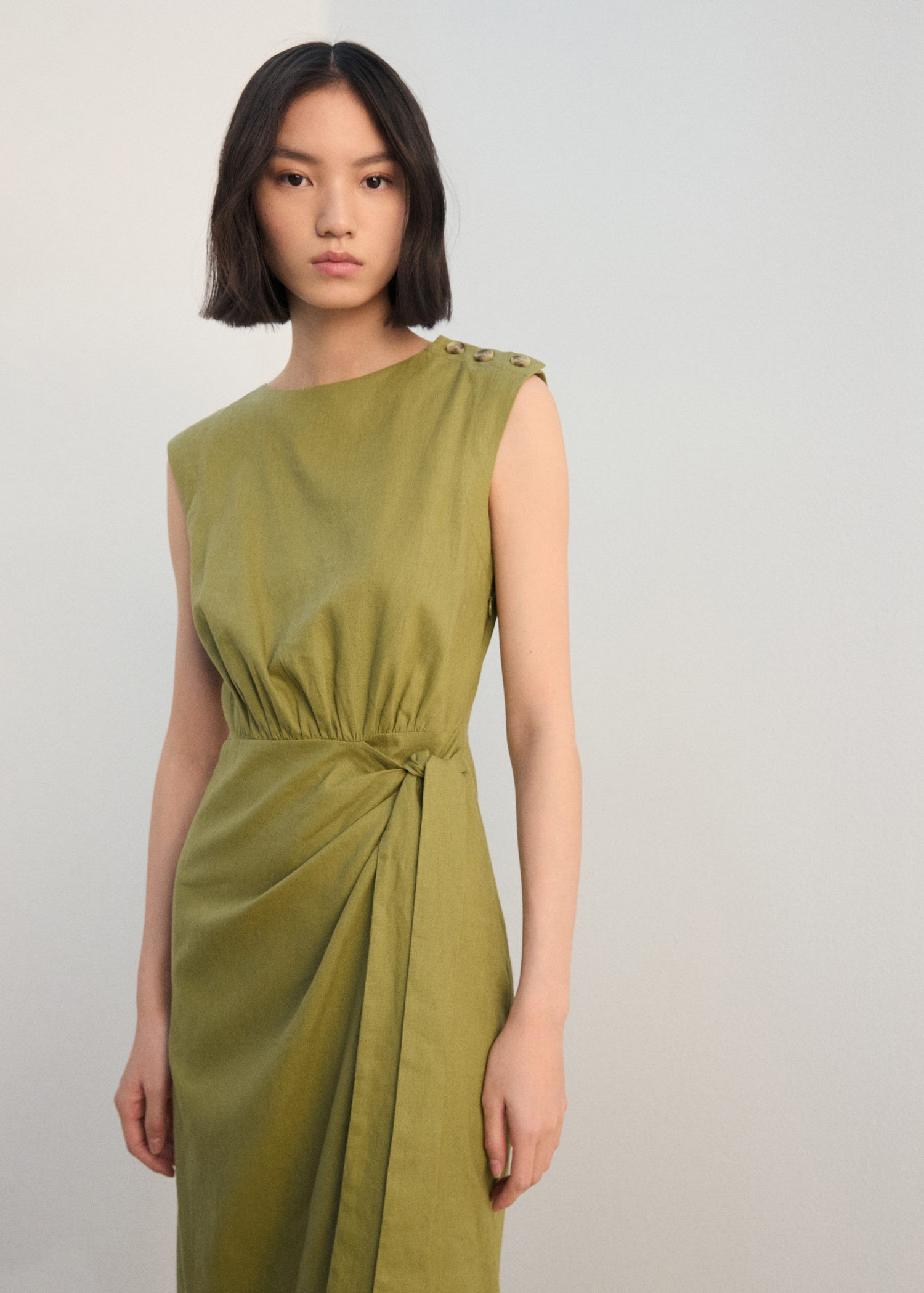 Vestido Ginh Linen Wrap Dress