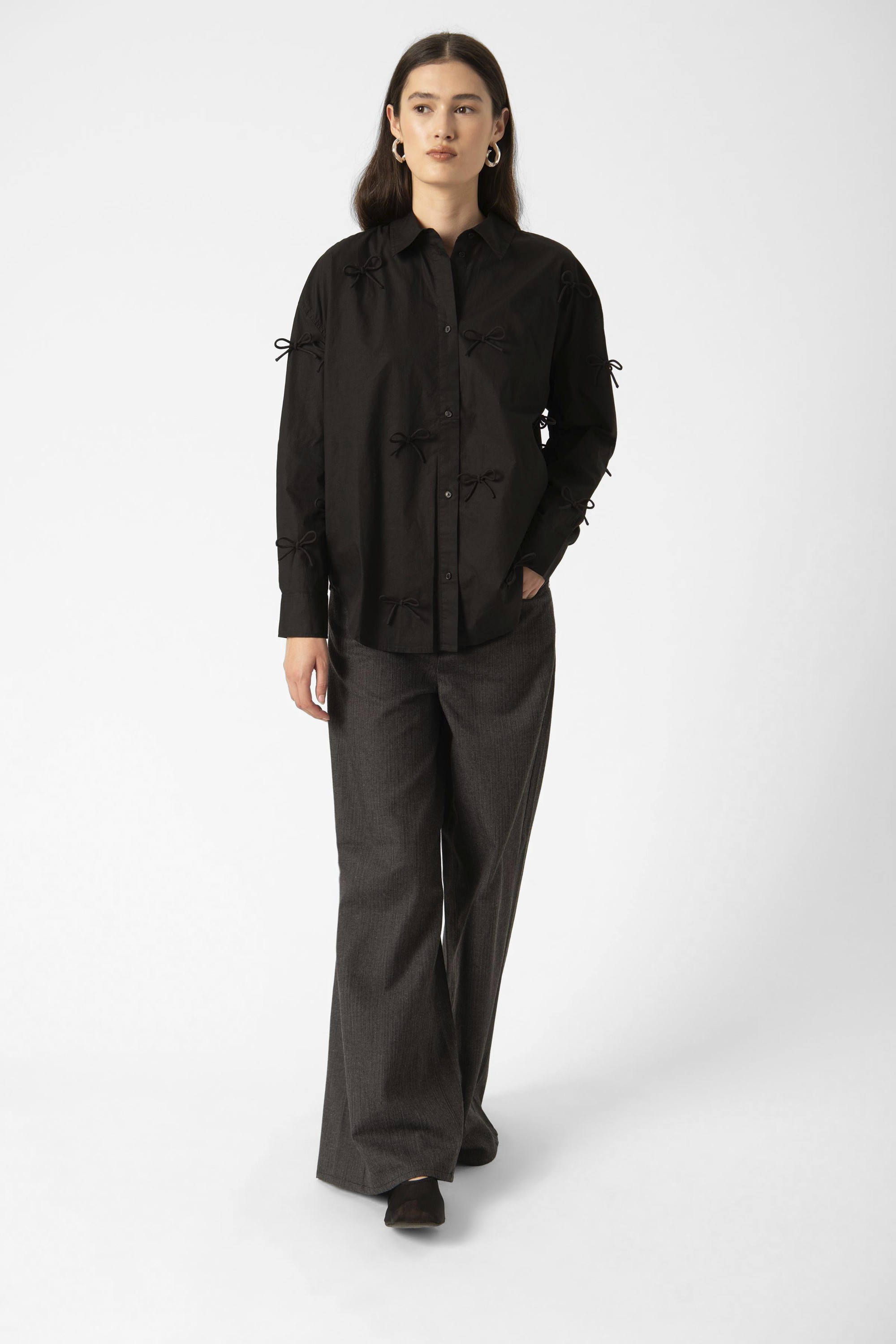 Sljoa Bow Shirt LS