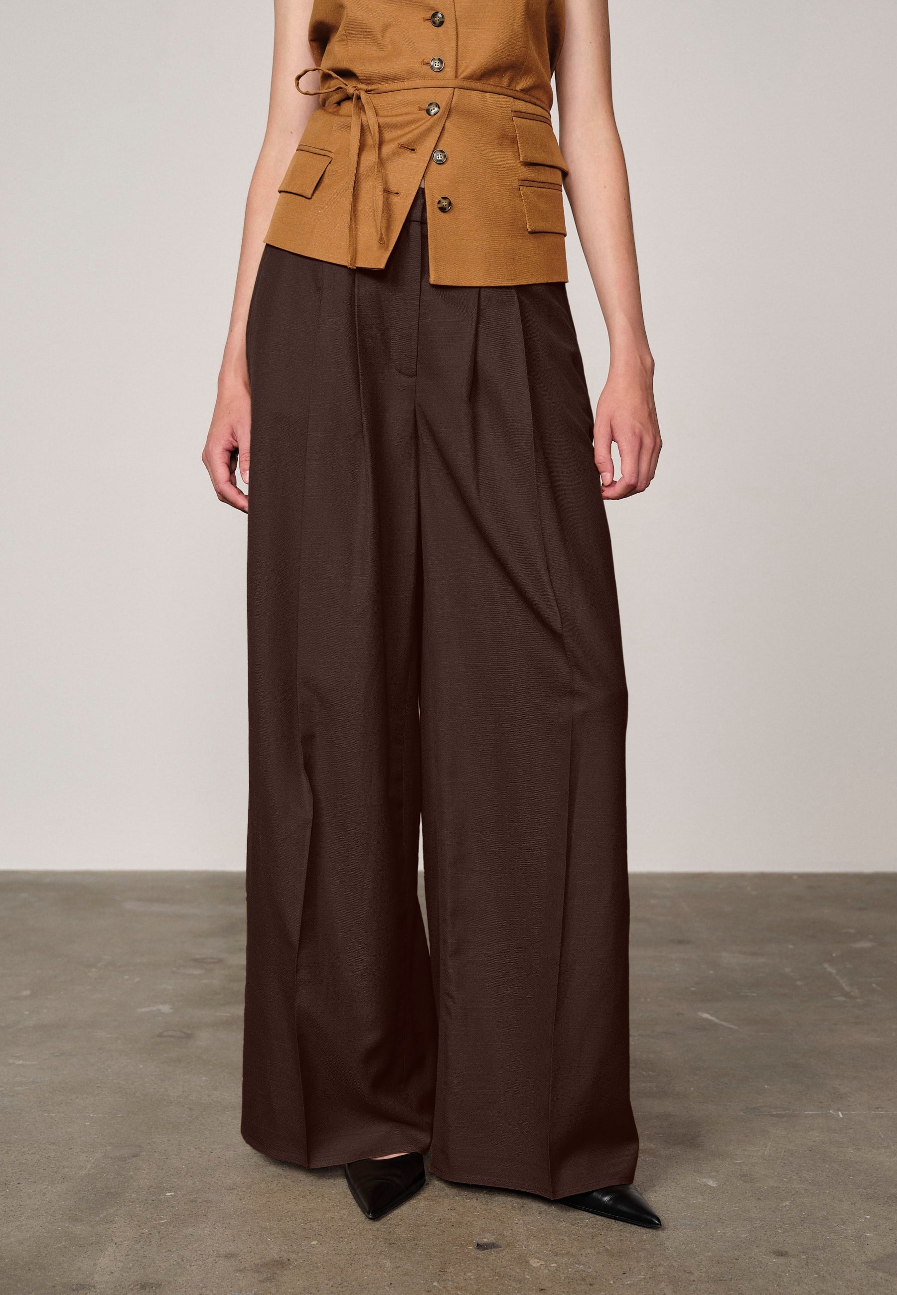 Lotus Midt Waist