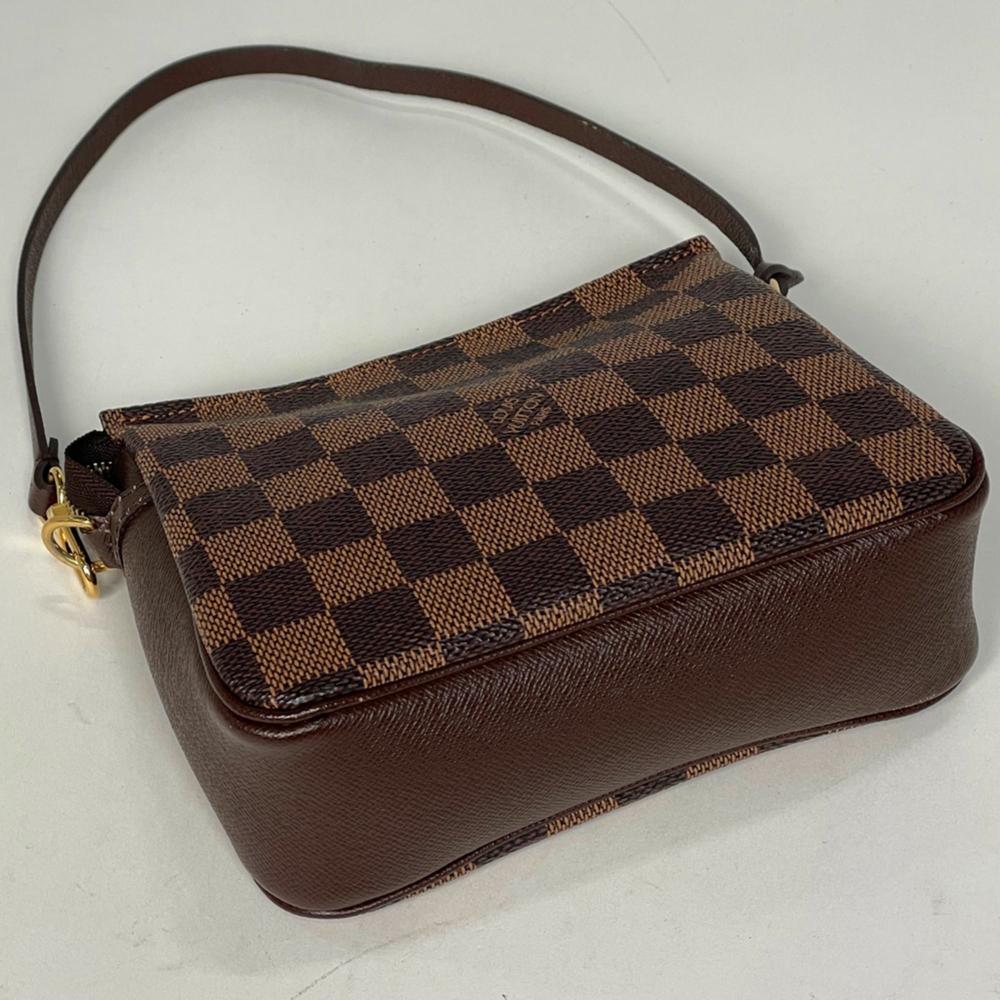 Louis Vuitton Trousse Makeup