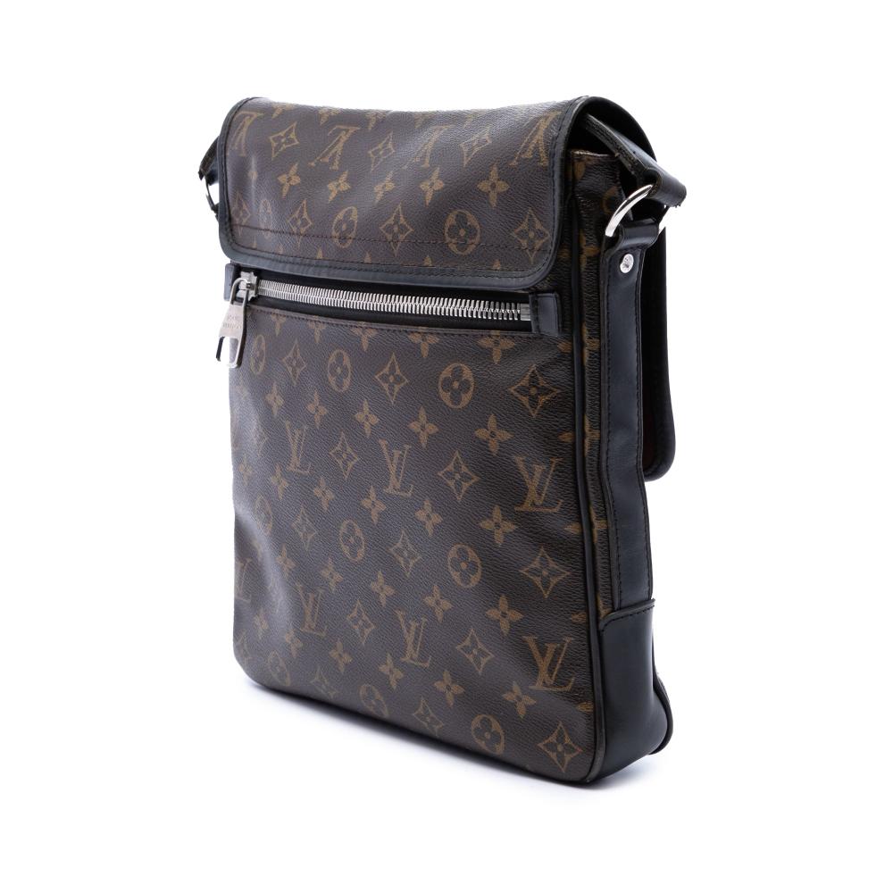 Louis Vuitton Shoulder Bags