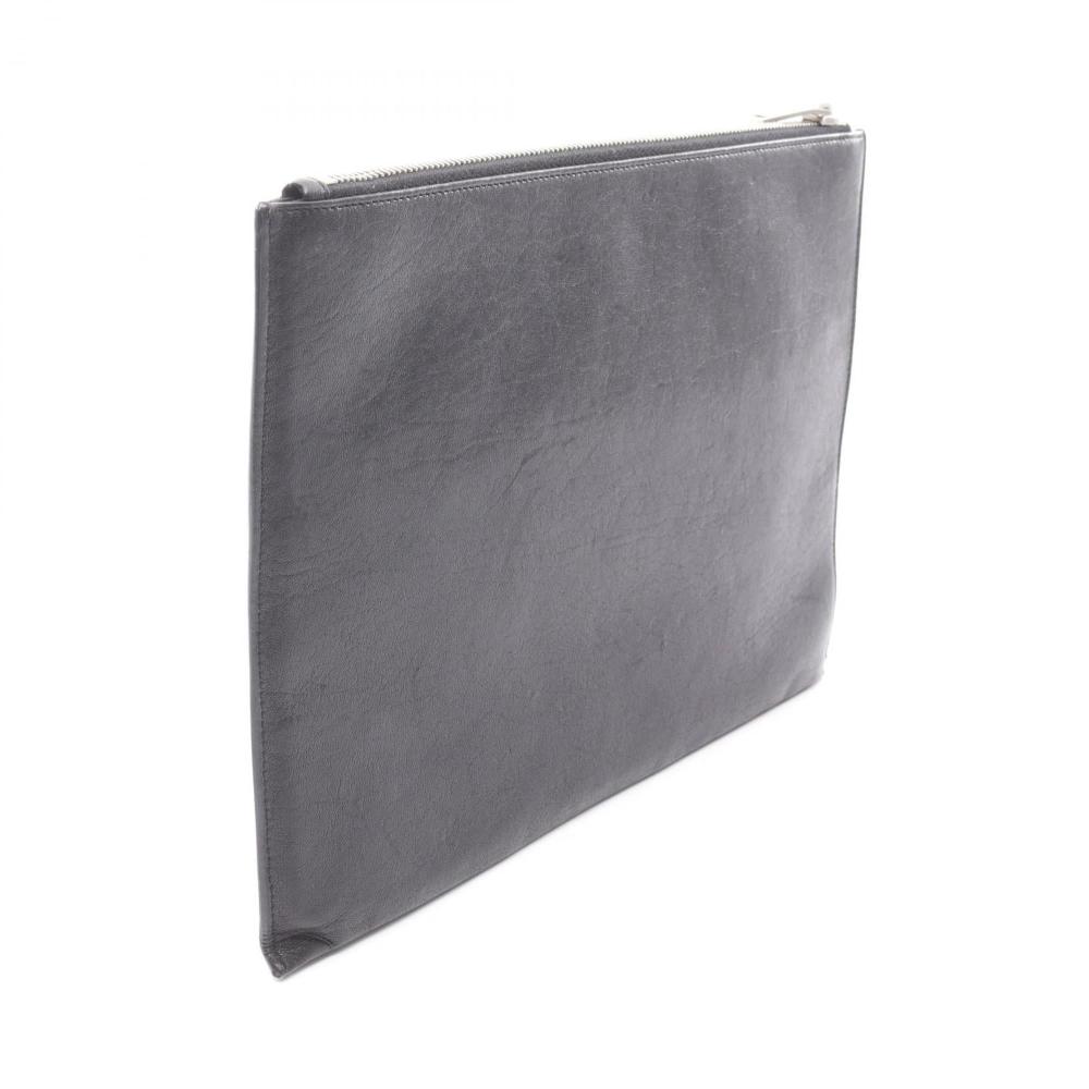 Yves Saint Laurent Clutch
