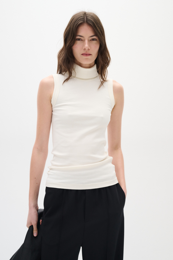 Dagnaiw Rollneck Top