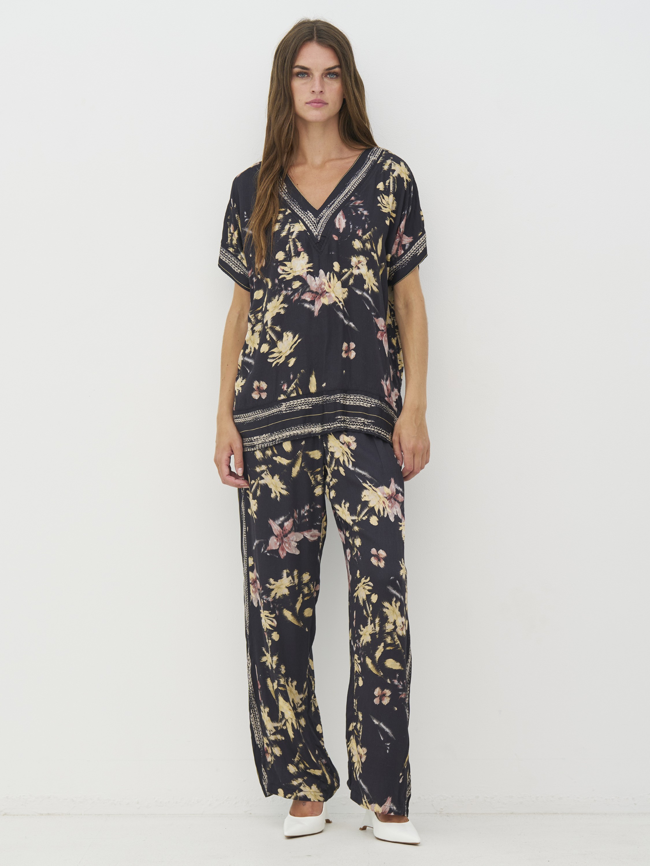 Cara Trousers