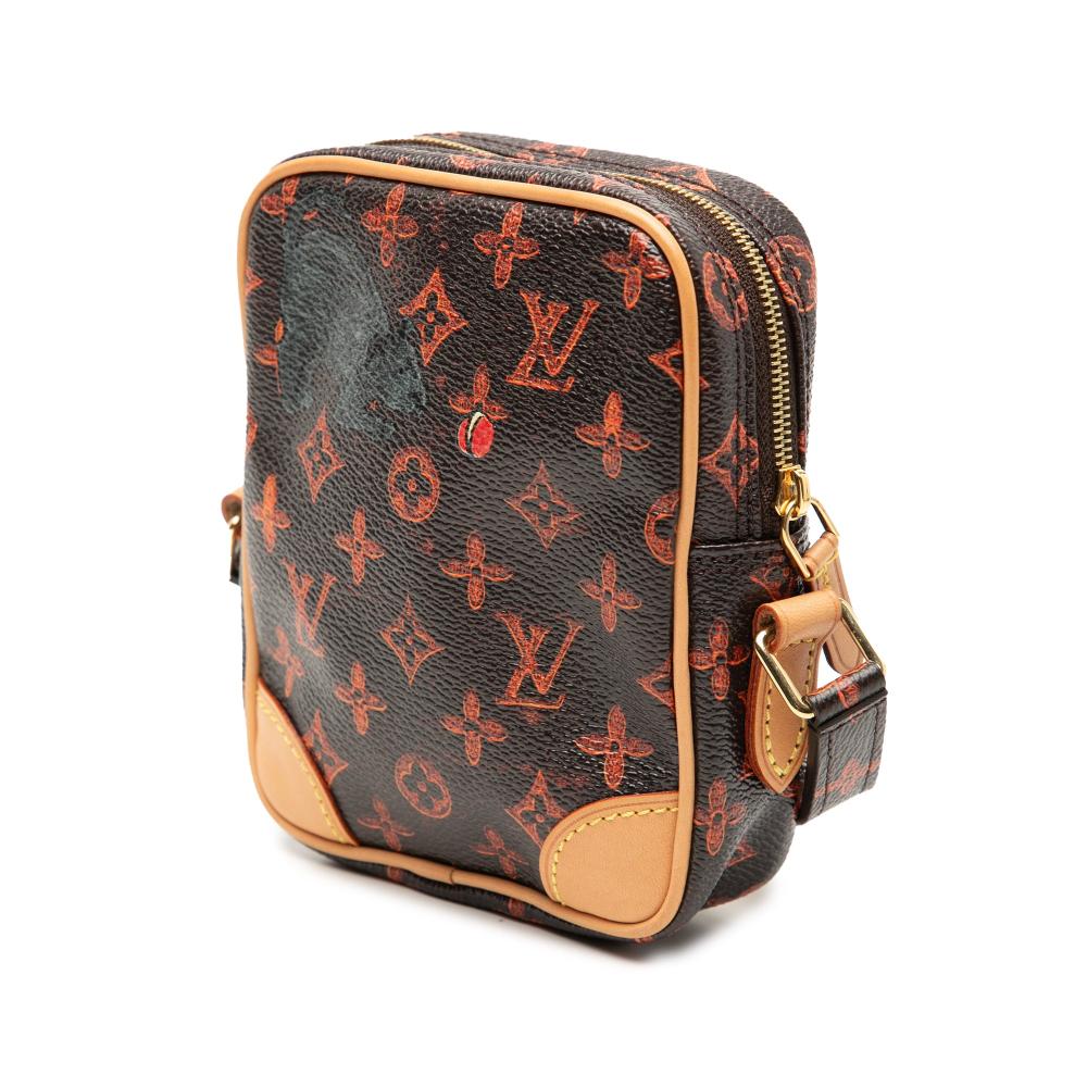 Louis Vuitton Shoulder Bags