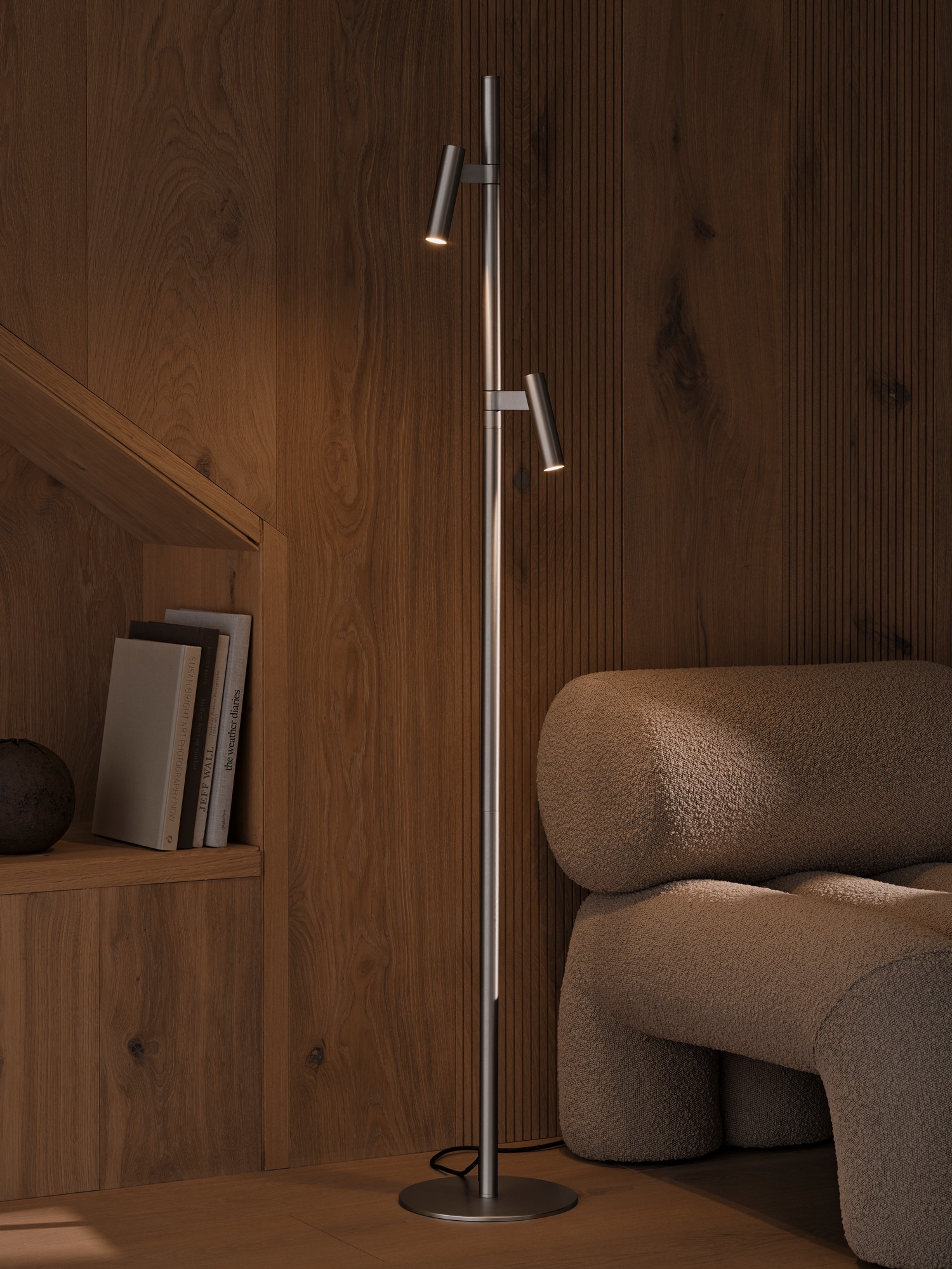 Makoto | Gulvlampe | Satin Krom - DKK 1.350 - Spar 25%