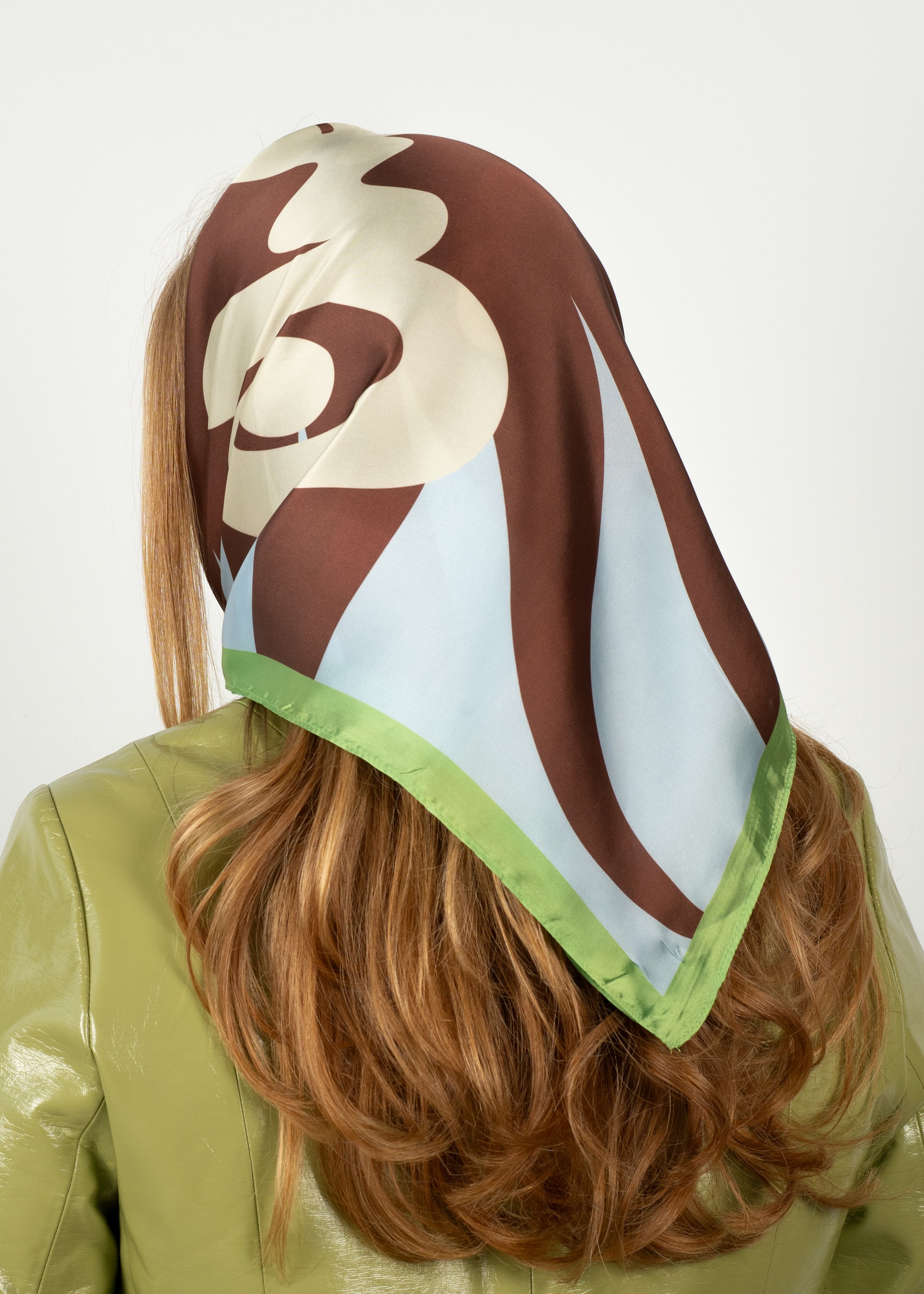 Chérie Scarf
