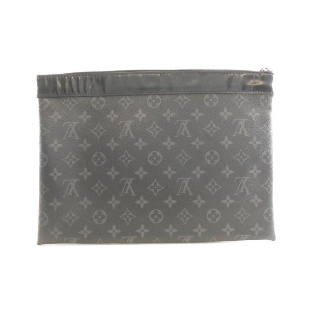 Louis Vuitton Clutch