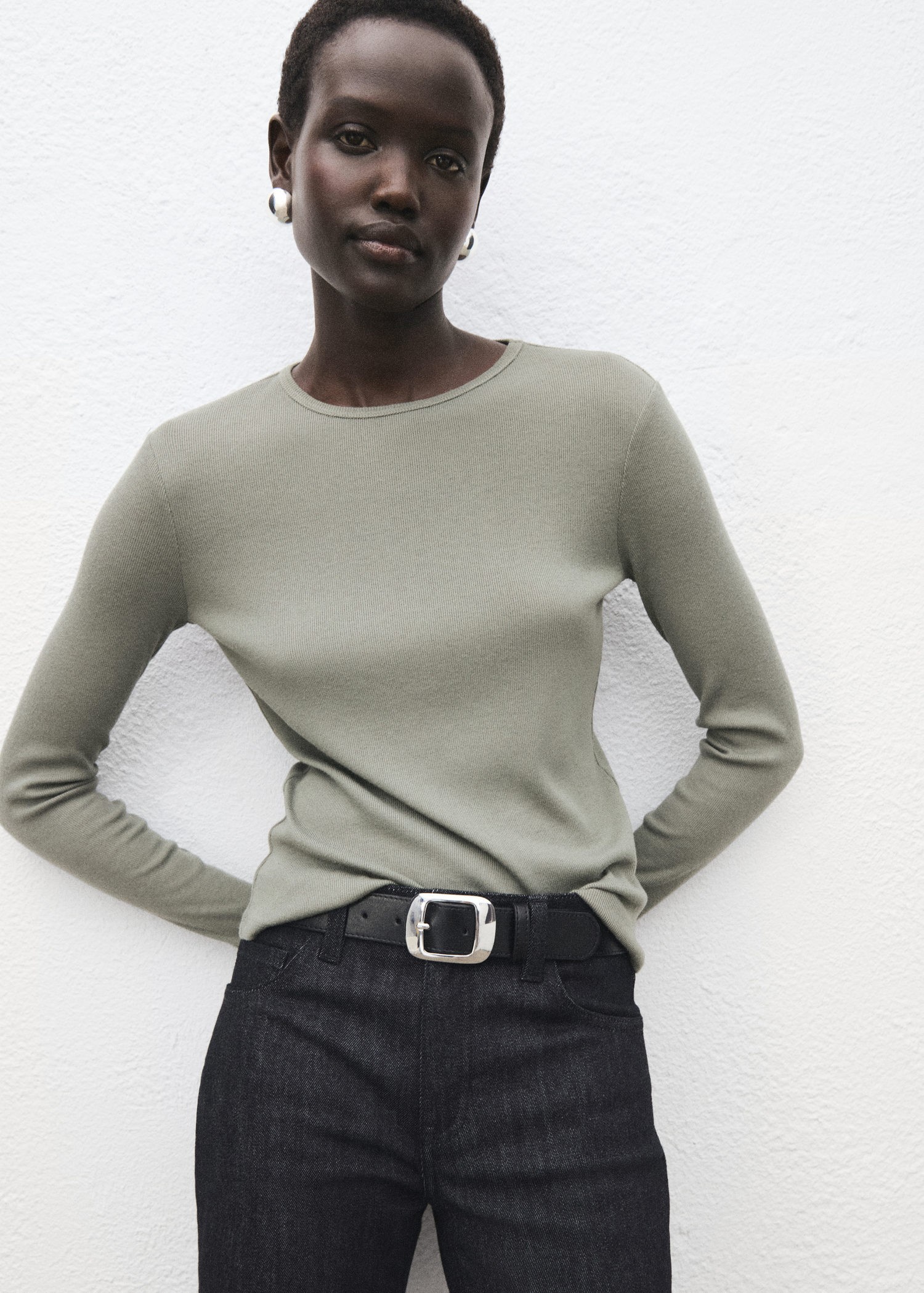 Ribbed Longsleeved T-shirt