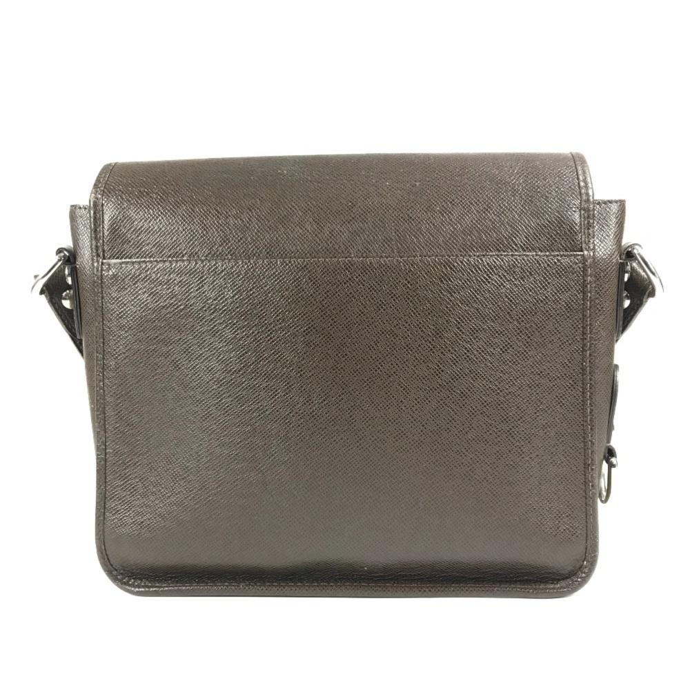 Louis Vuitton Messenger