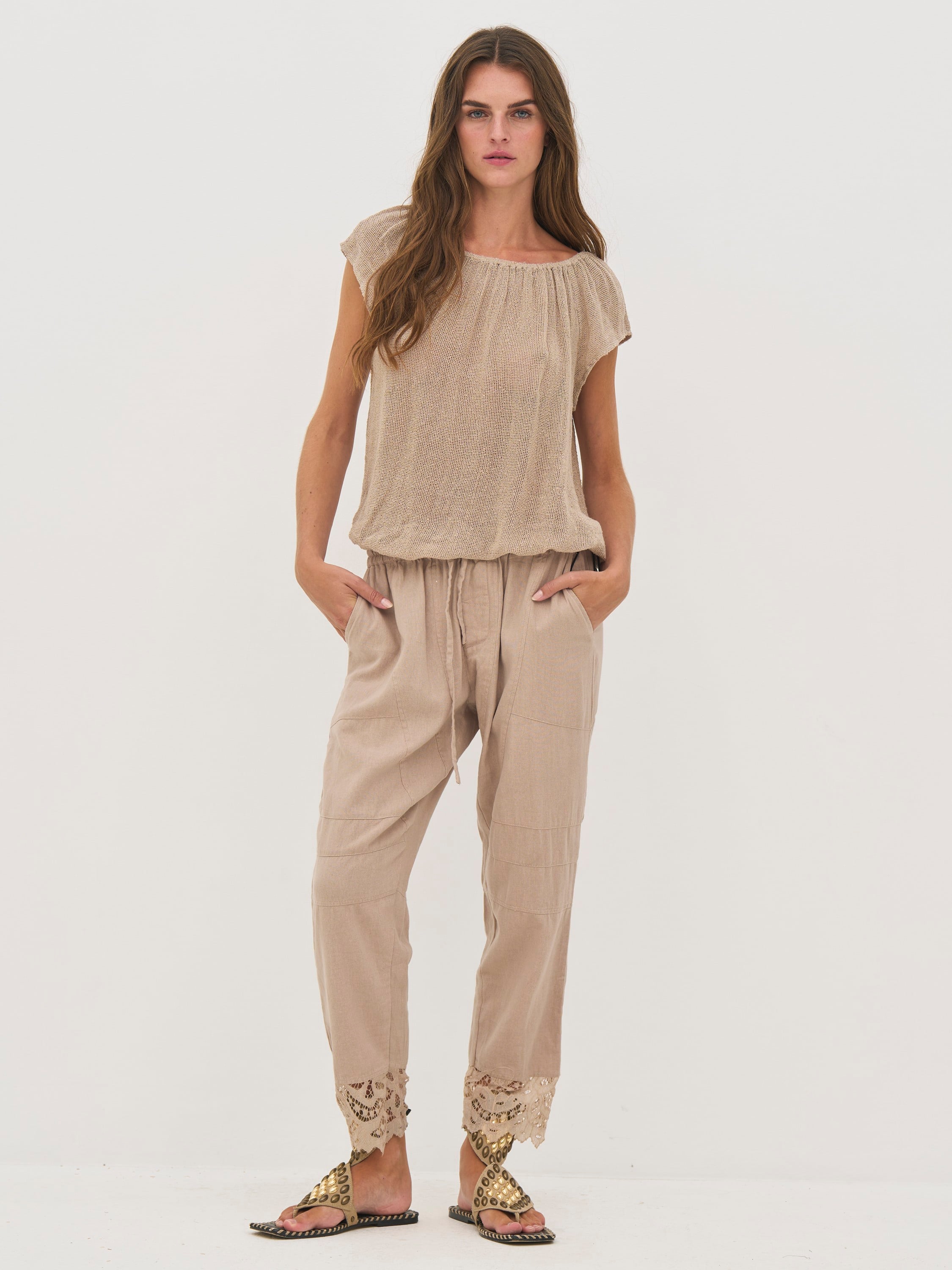 Dewi Top