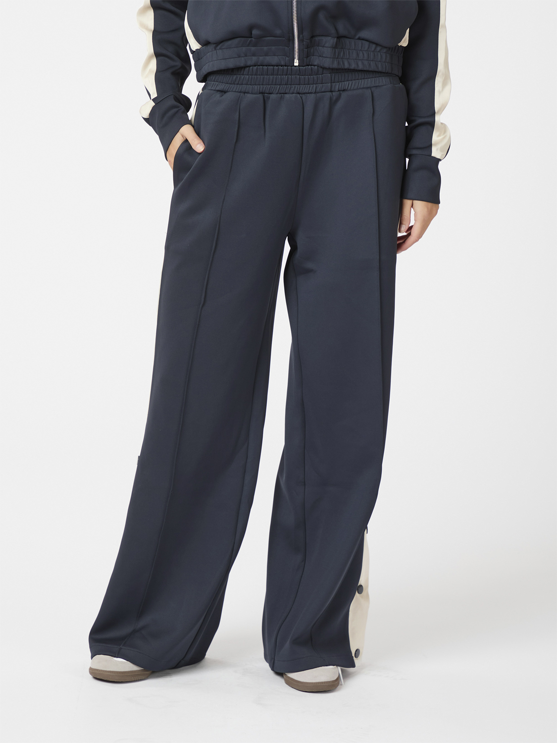 Puggy Track Suit Pants
