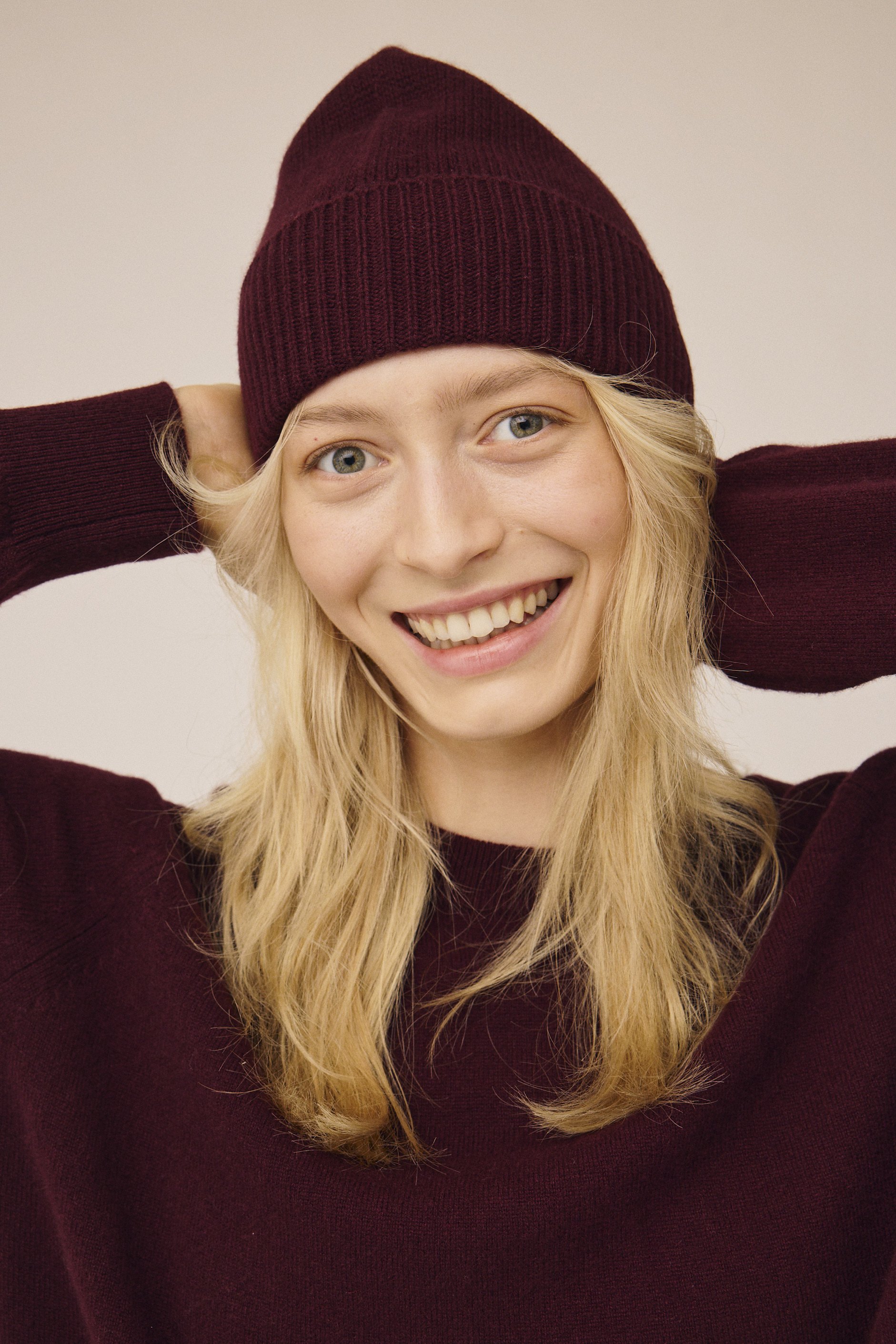 Karrie 16 100% Cashmere GCS