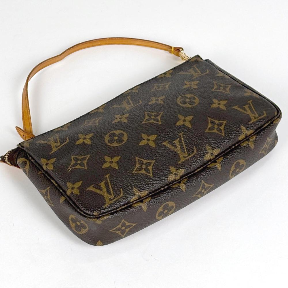 Louis Vuitton Pochette Accessoires