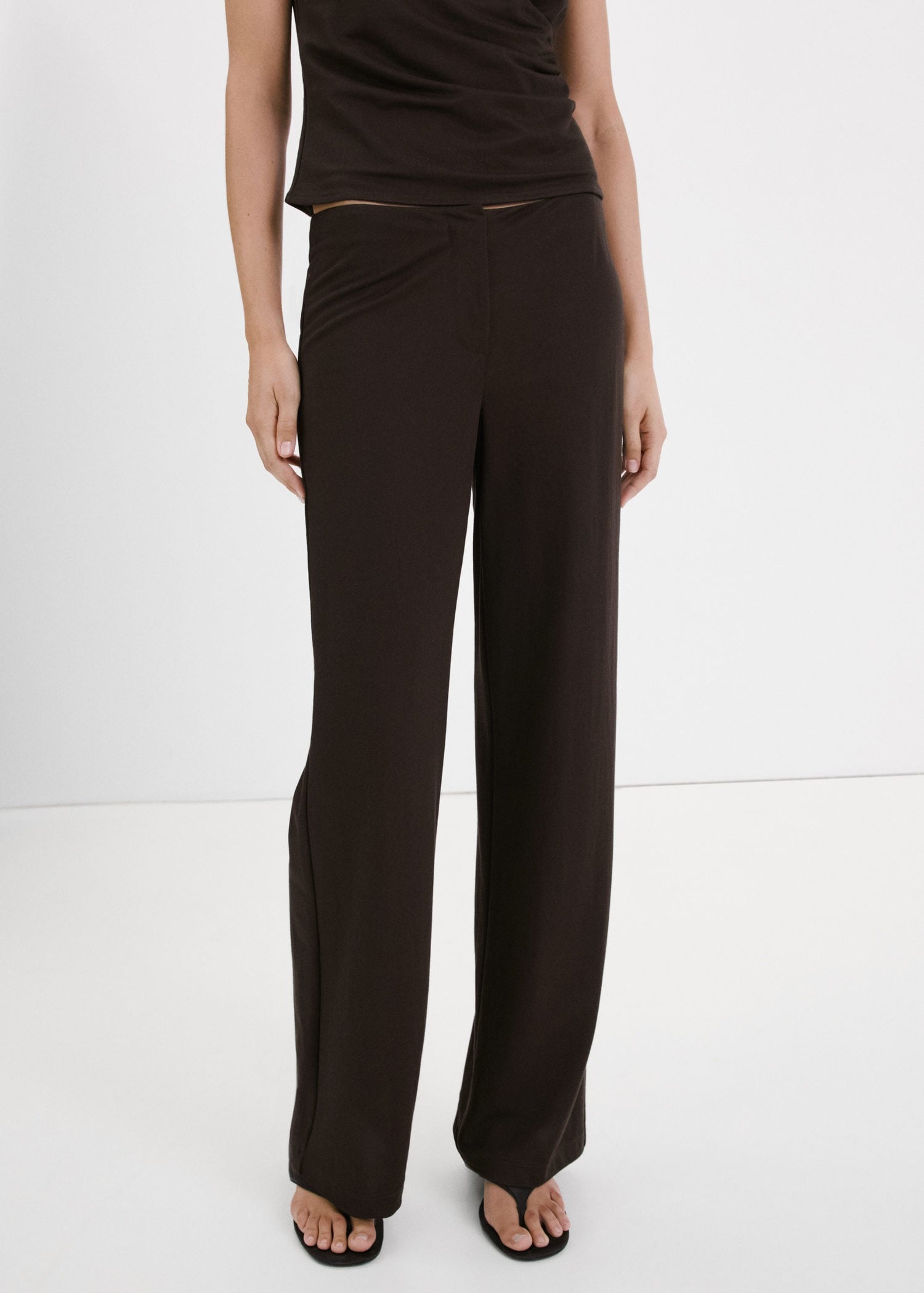 Straight Midrise Trousers