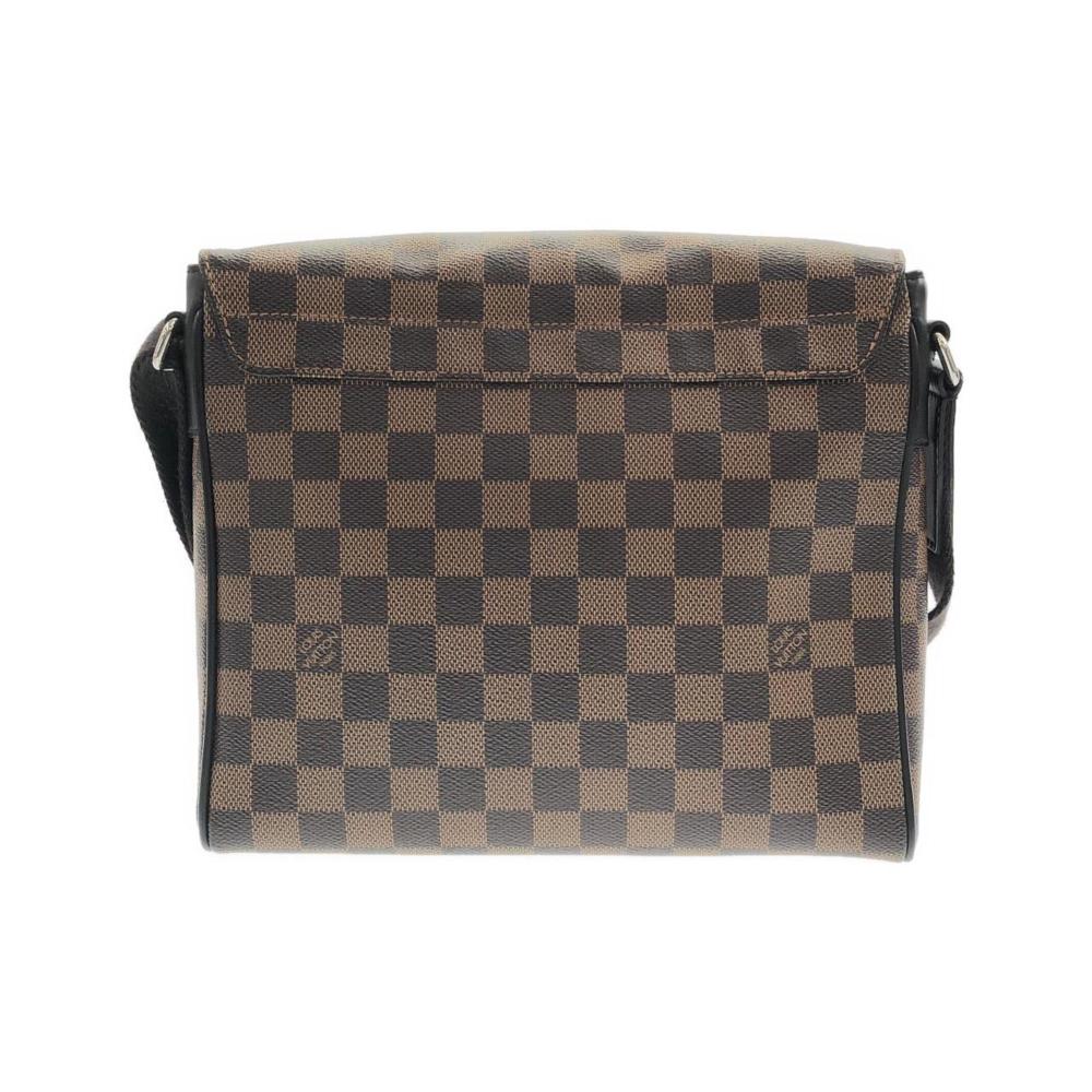 Louis Vuitton District