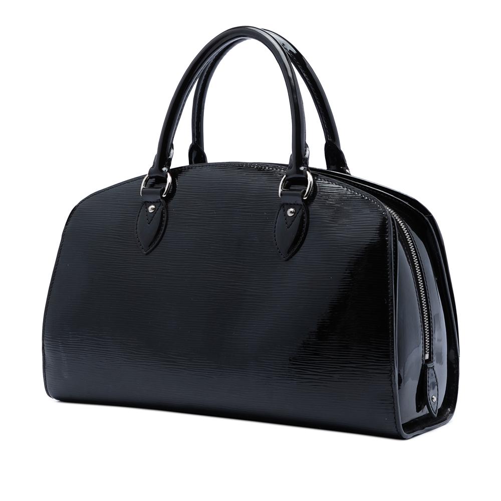 Louis Vuitton Pont Neuf
