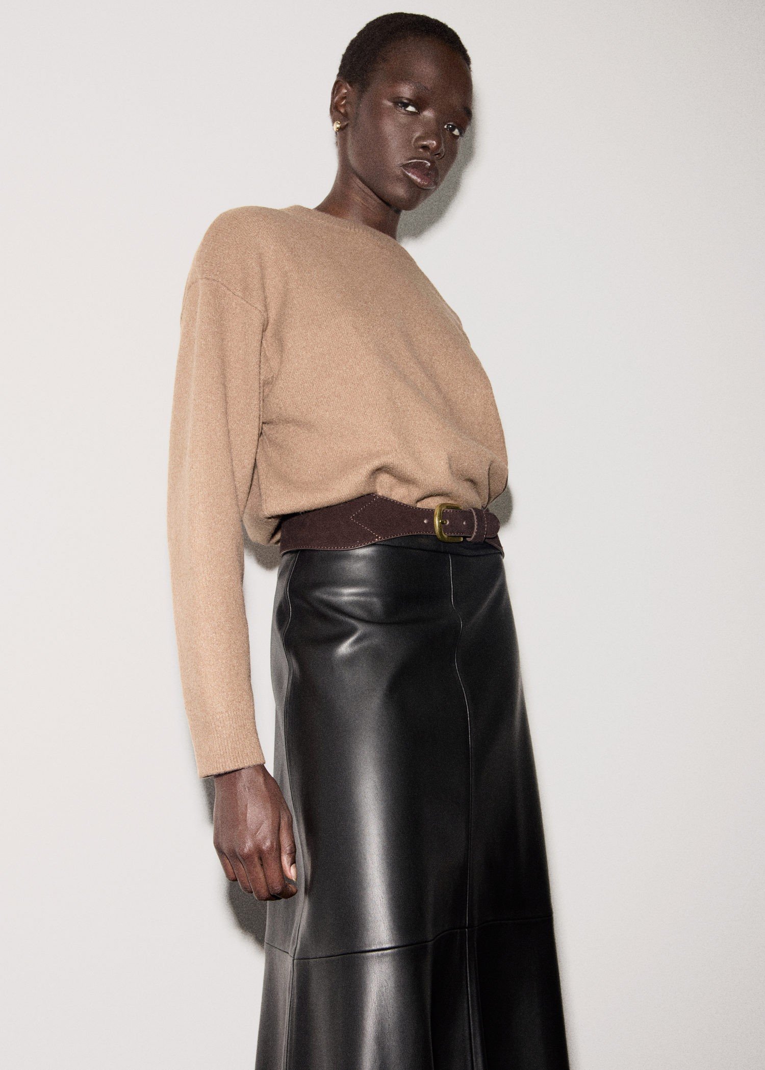 Roundneck Knitted Sweater