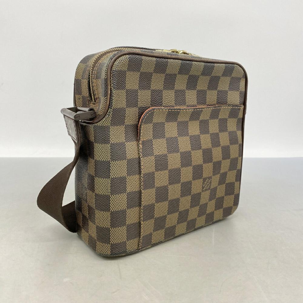 Louis Vuitton Shoulder Bags