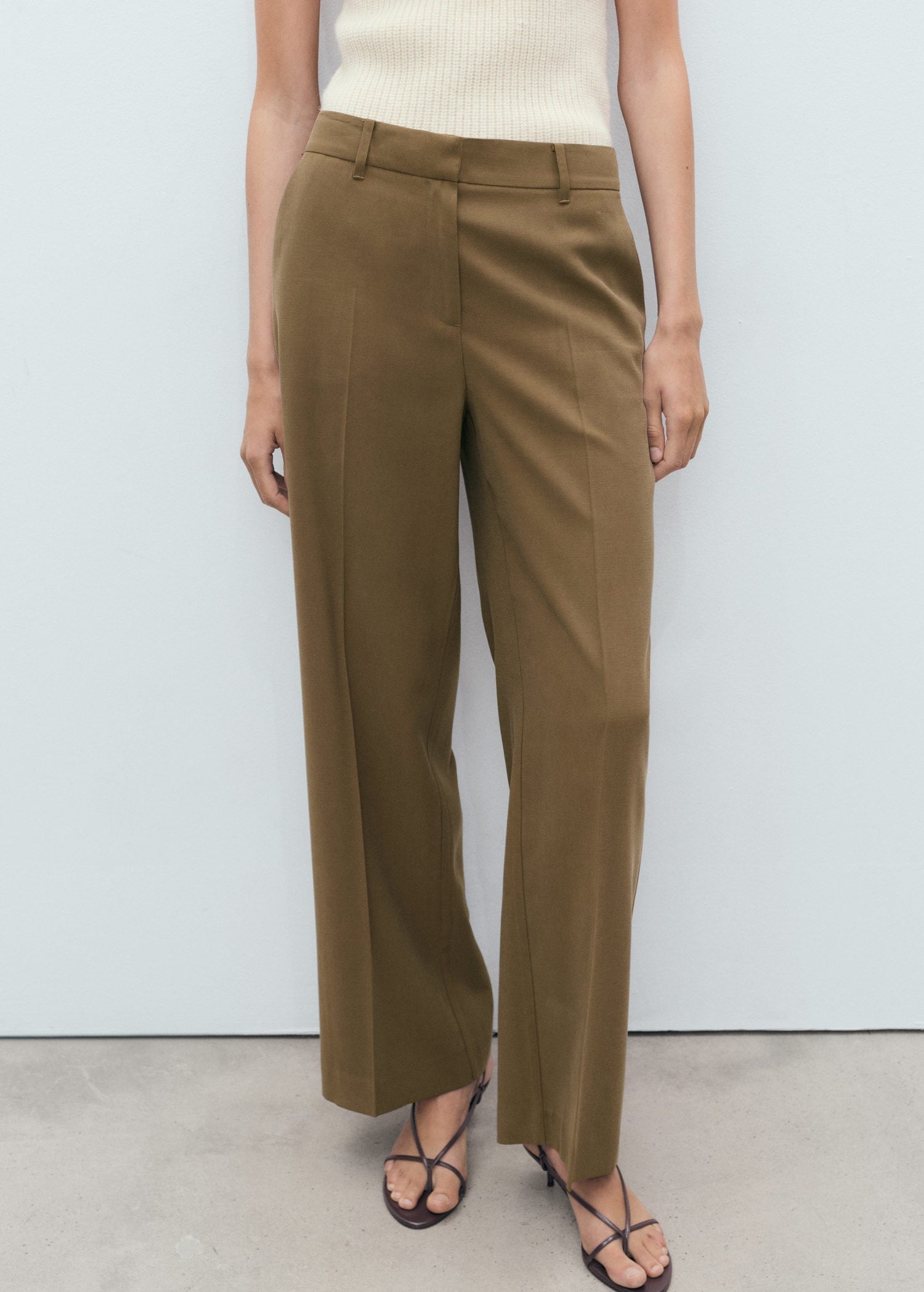 Straight Midrise Trousers