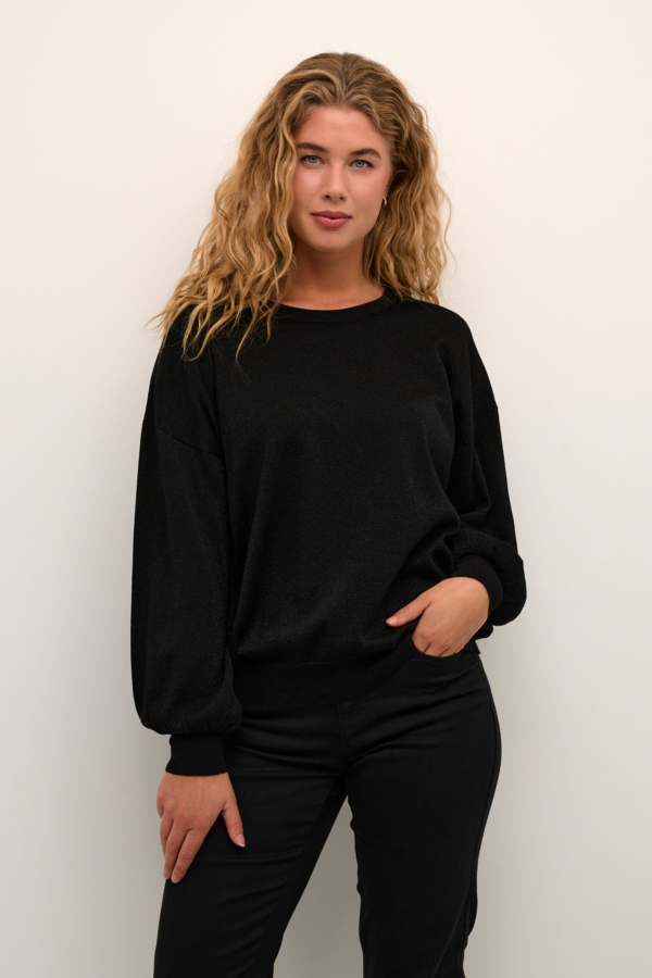 Karegina Oneck Knit