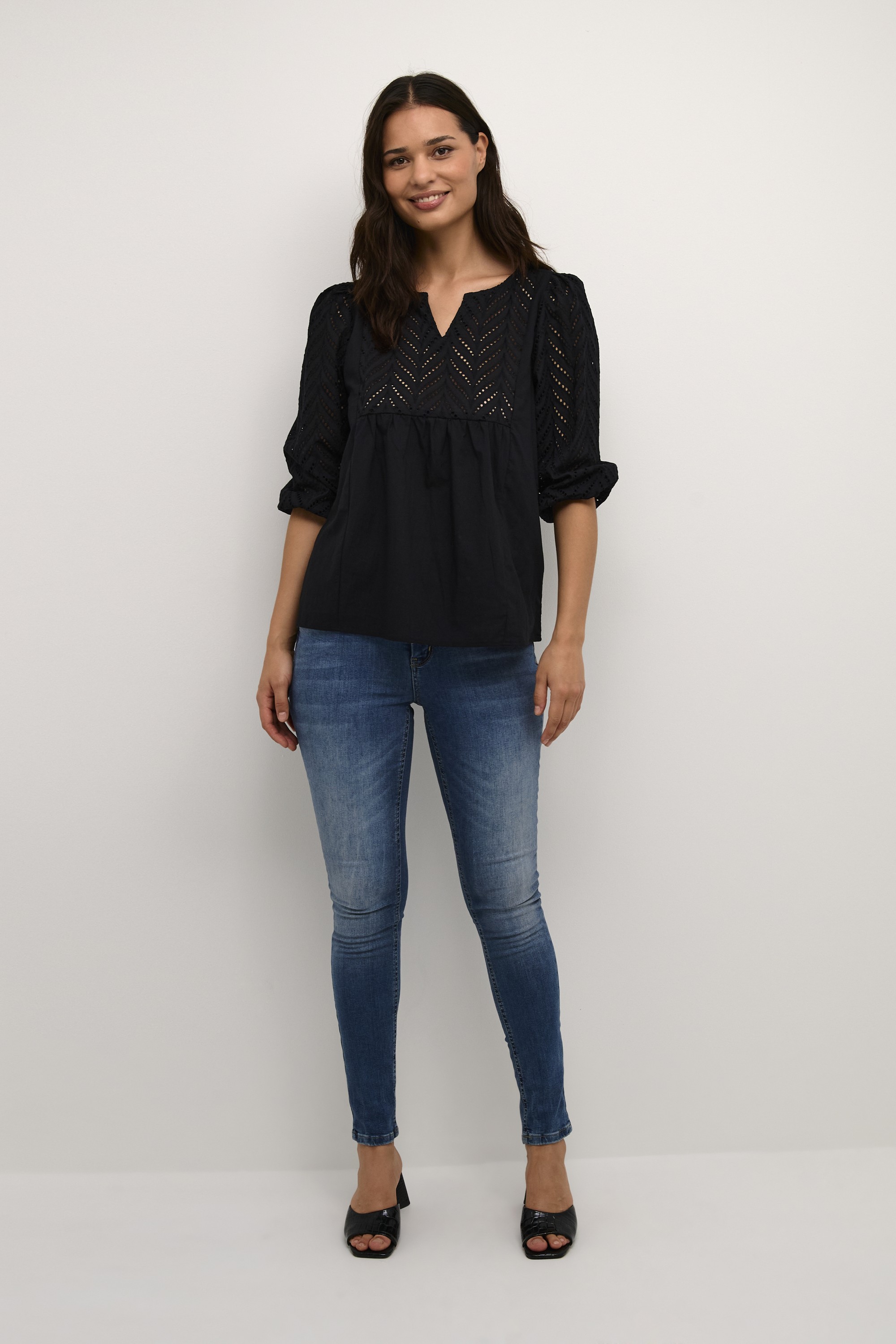 Cutoril Blouse
