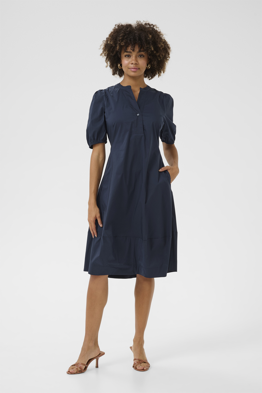 Cuantoinett SS Placket Dress
