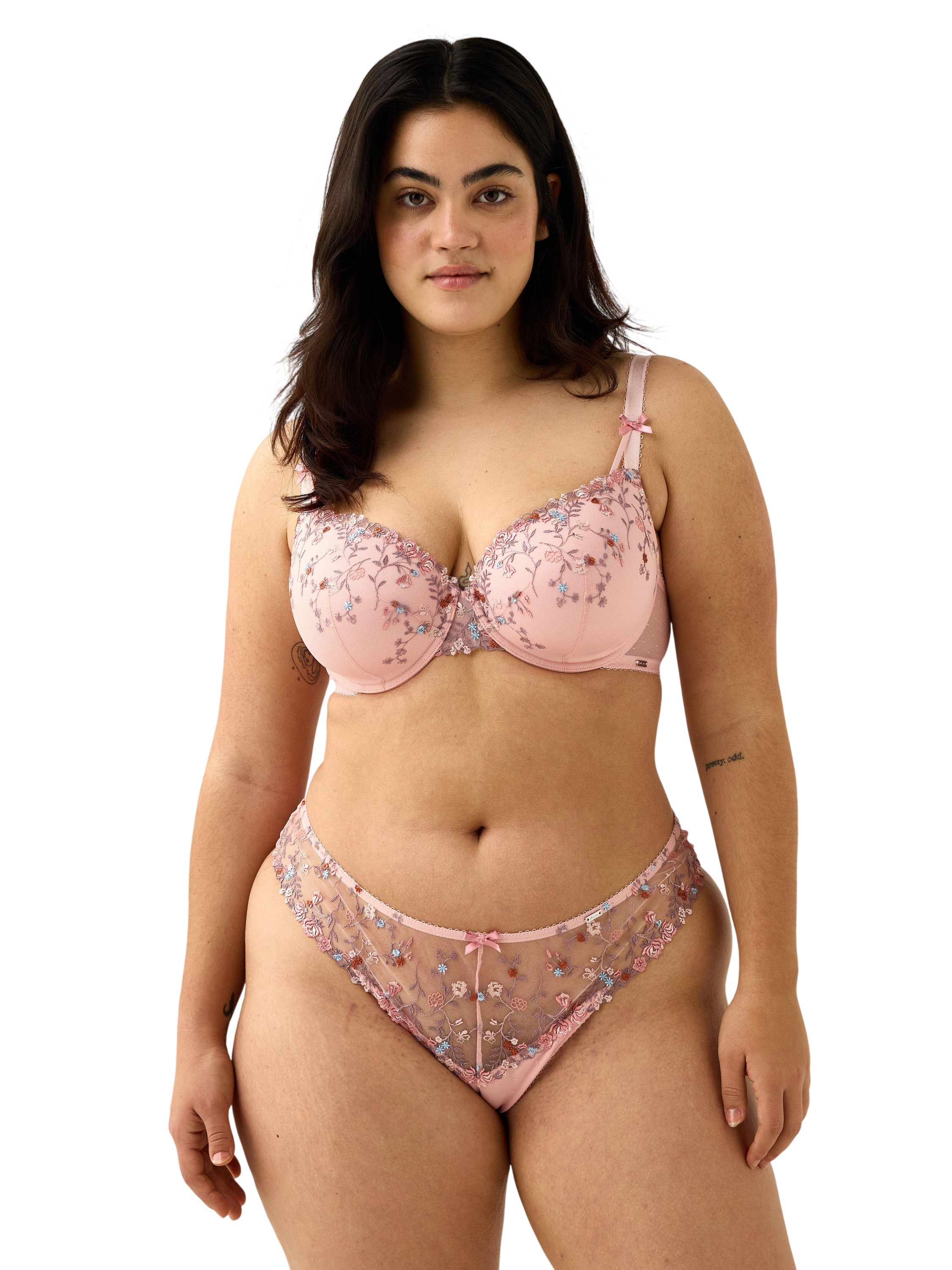 Comfortable Tshirt bra With Lace a - Køb til DKK 209 - Spar 30%