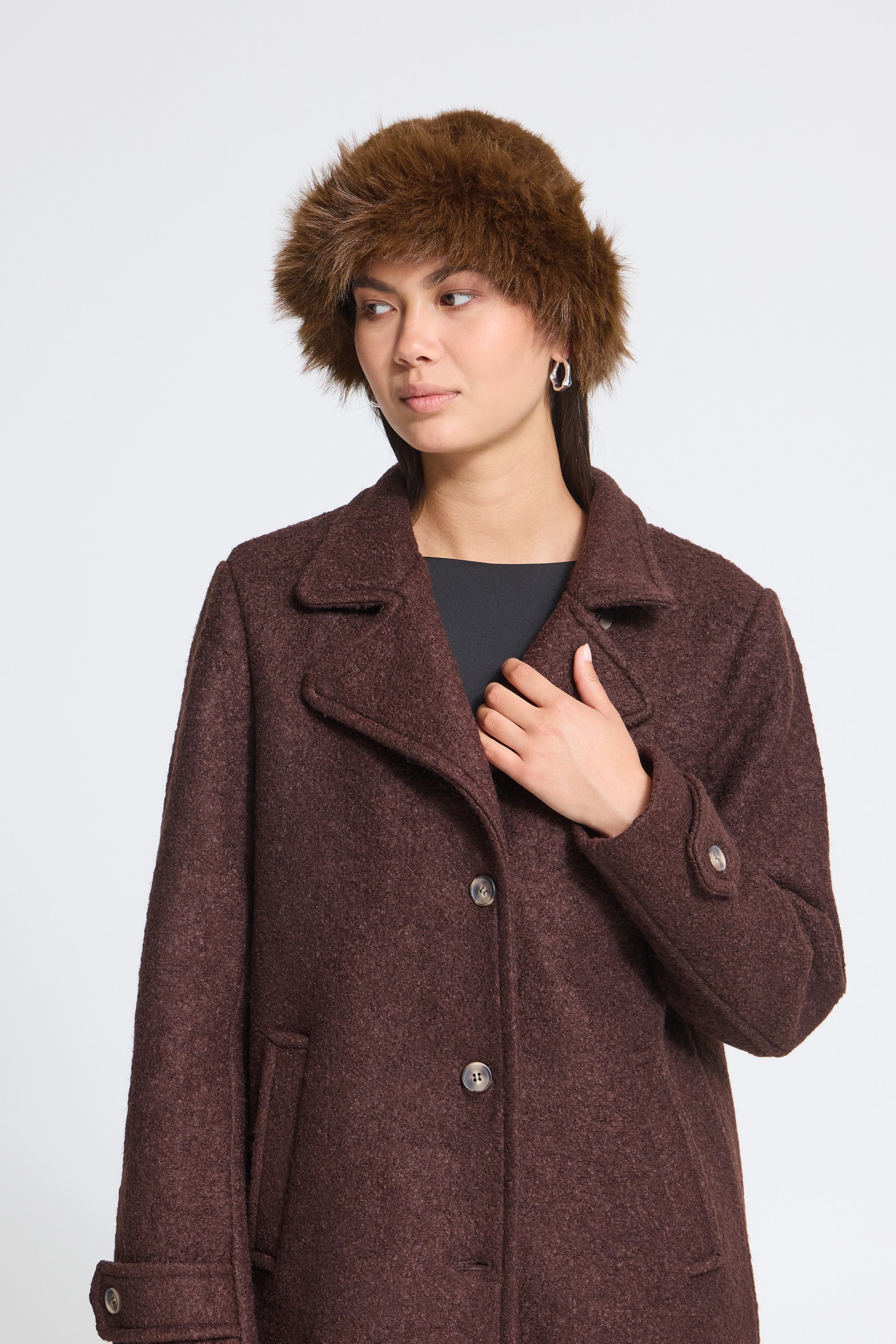 Iaebna Hood
