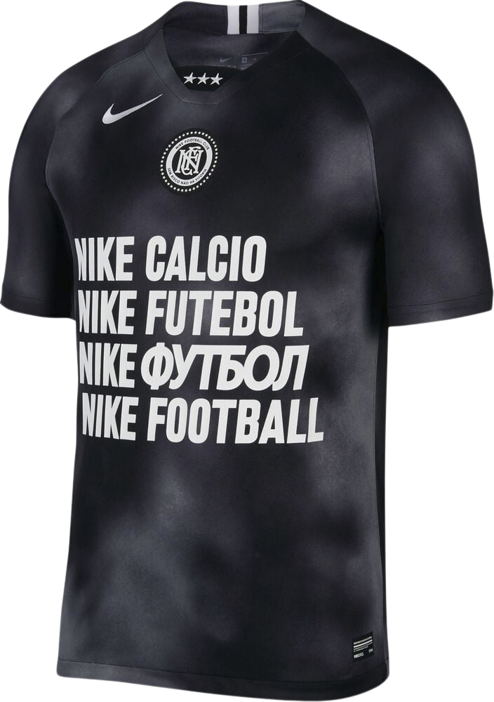 F.C. Trænings Tshirt - Køb til DKK 240 - Spar 46%