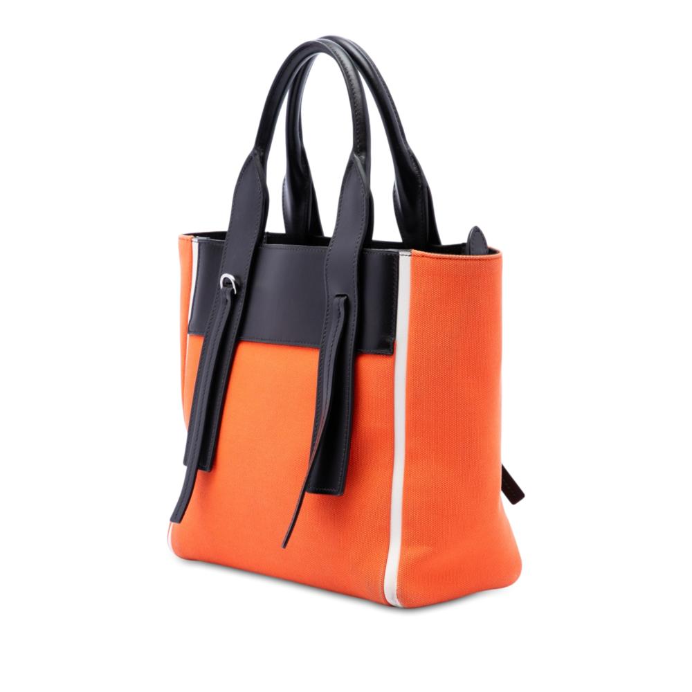 Prada Ouverture