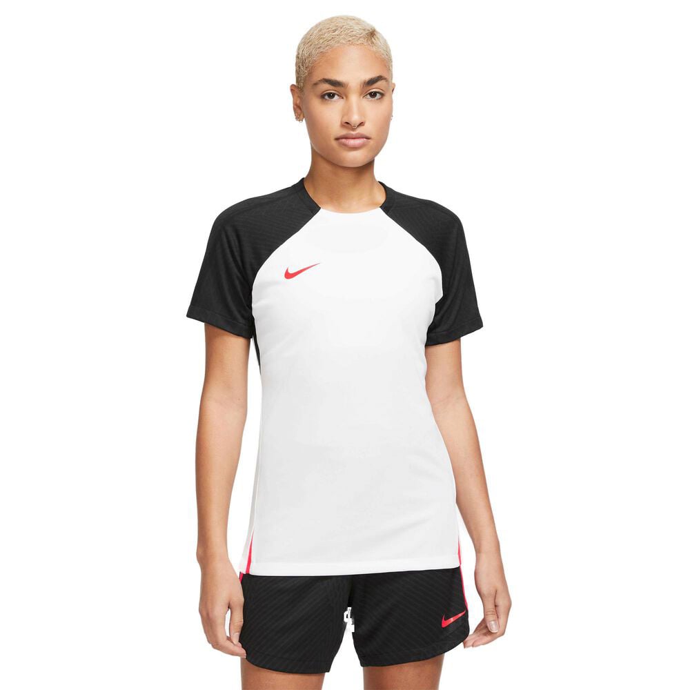Drifit Strike T-shirt - Køb til DKK 200 - Spar 42%