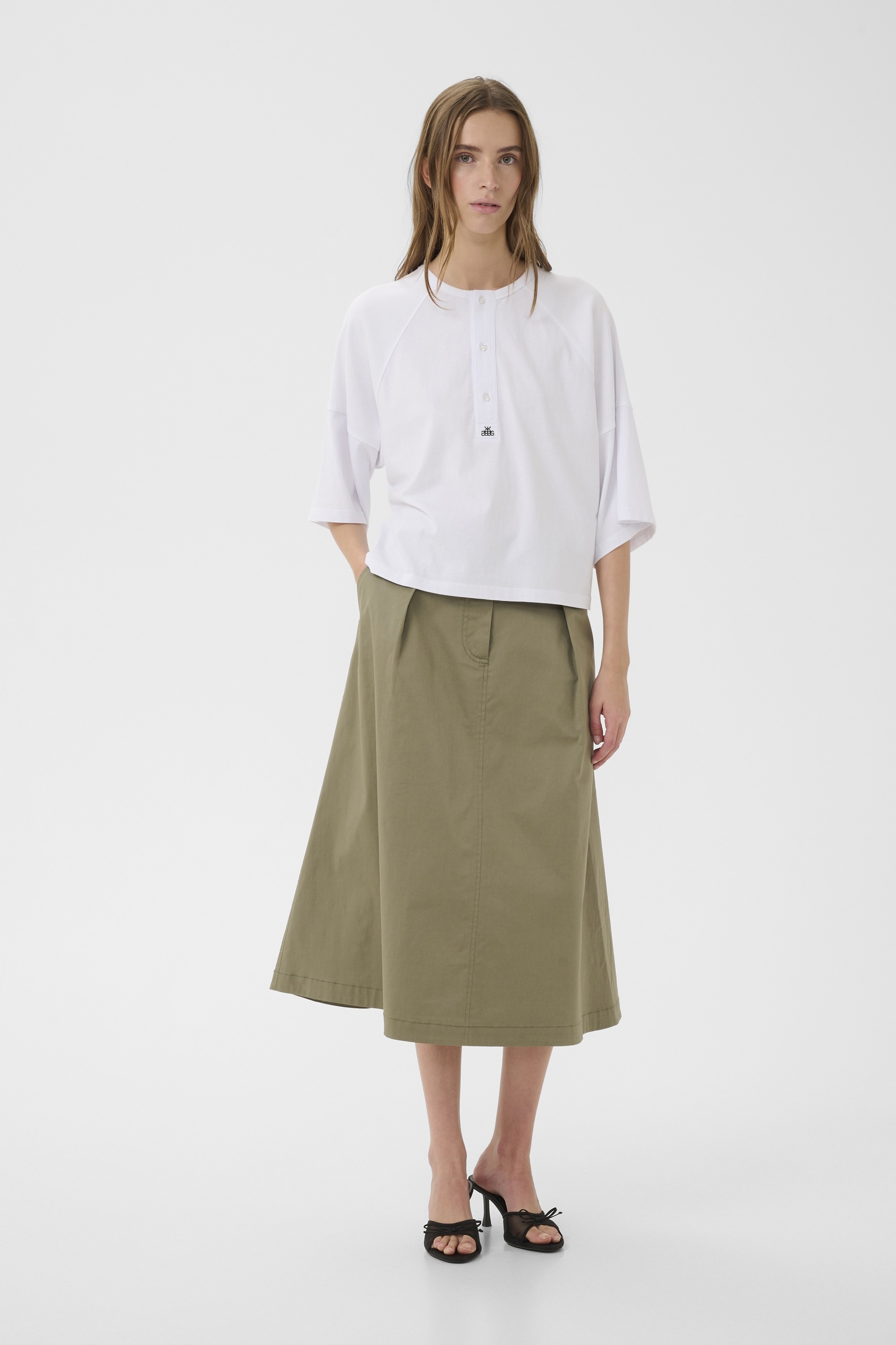 Kbesme Tee - DKK 240 - Spar 40%