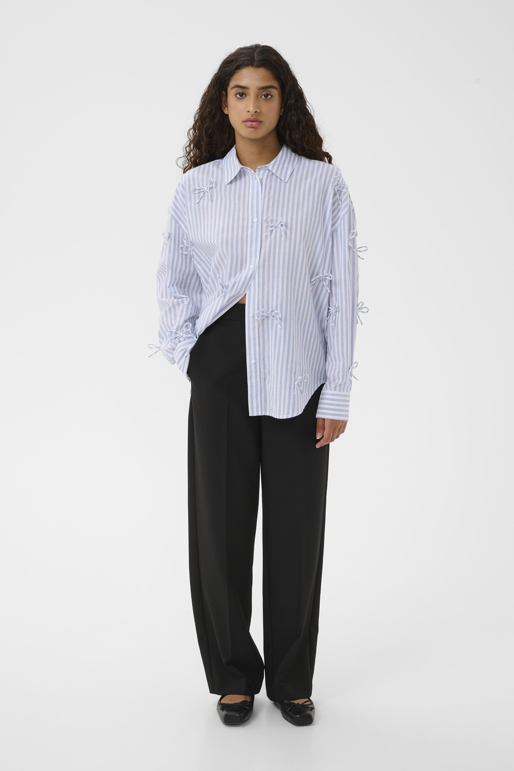 Sljoa Bow Striped Shirt