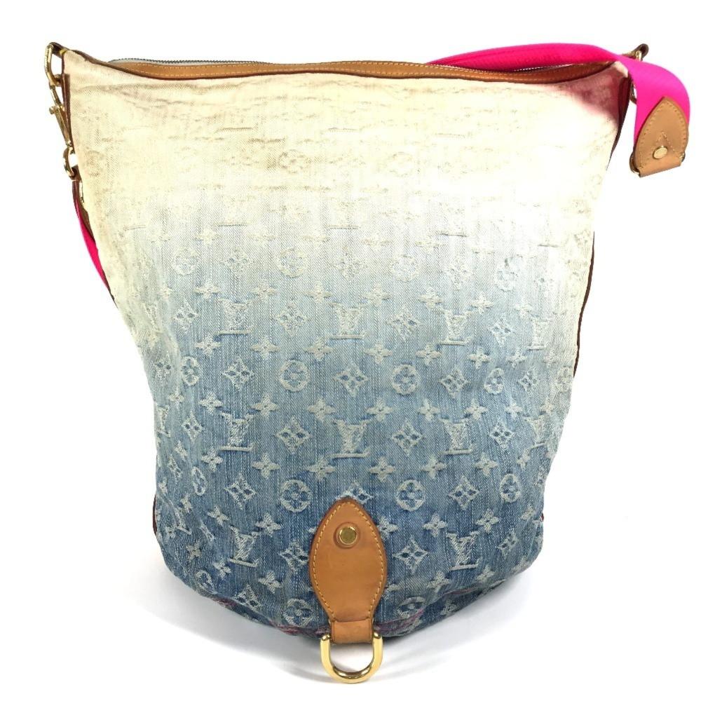 Louis Vuitton Shoulder Bags