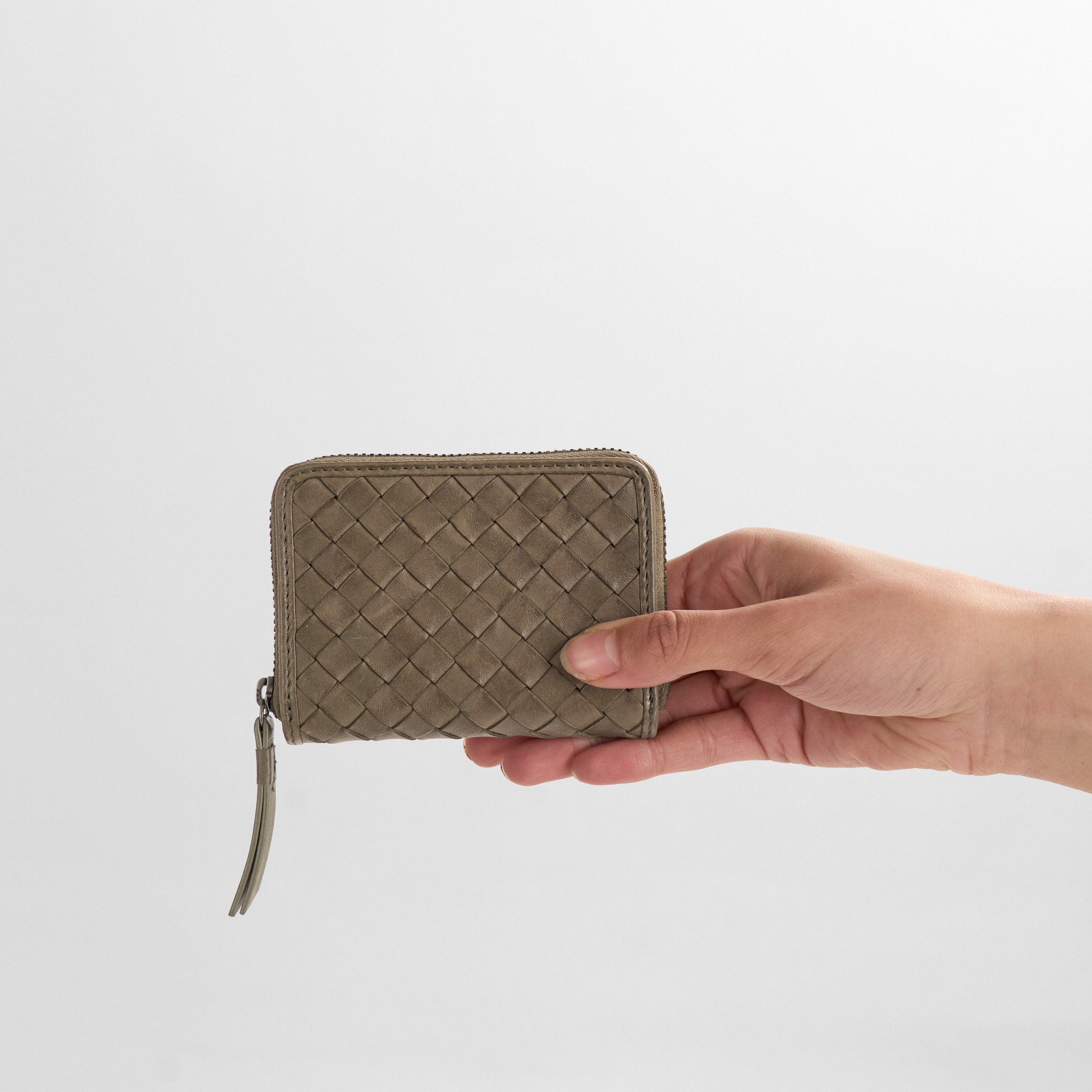 Selmambg Wallet, Weave