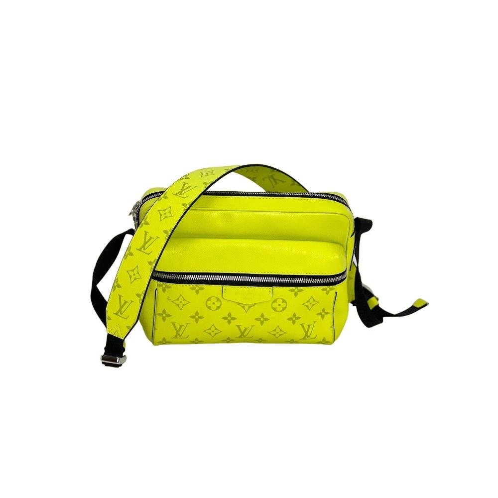 Louis Vuitton Messenger