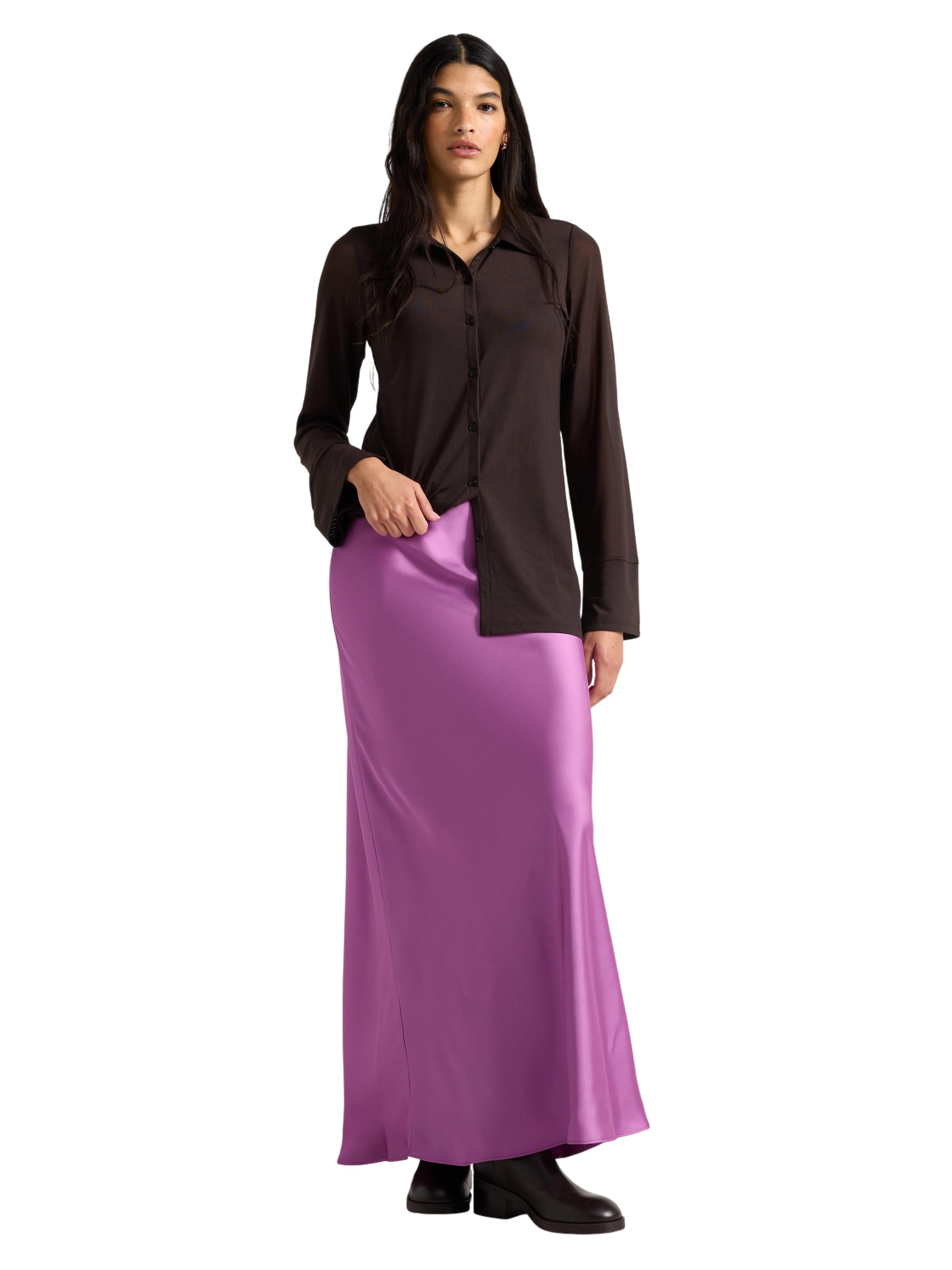 Sleek Maxi Skirt in Satin With a co