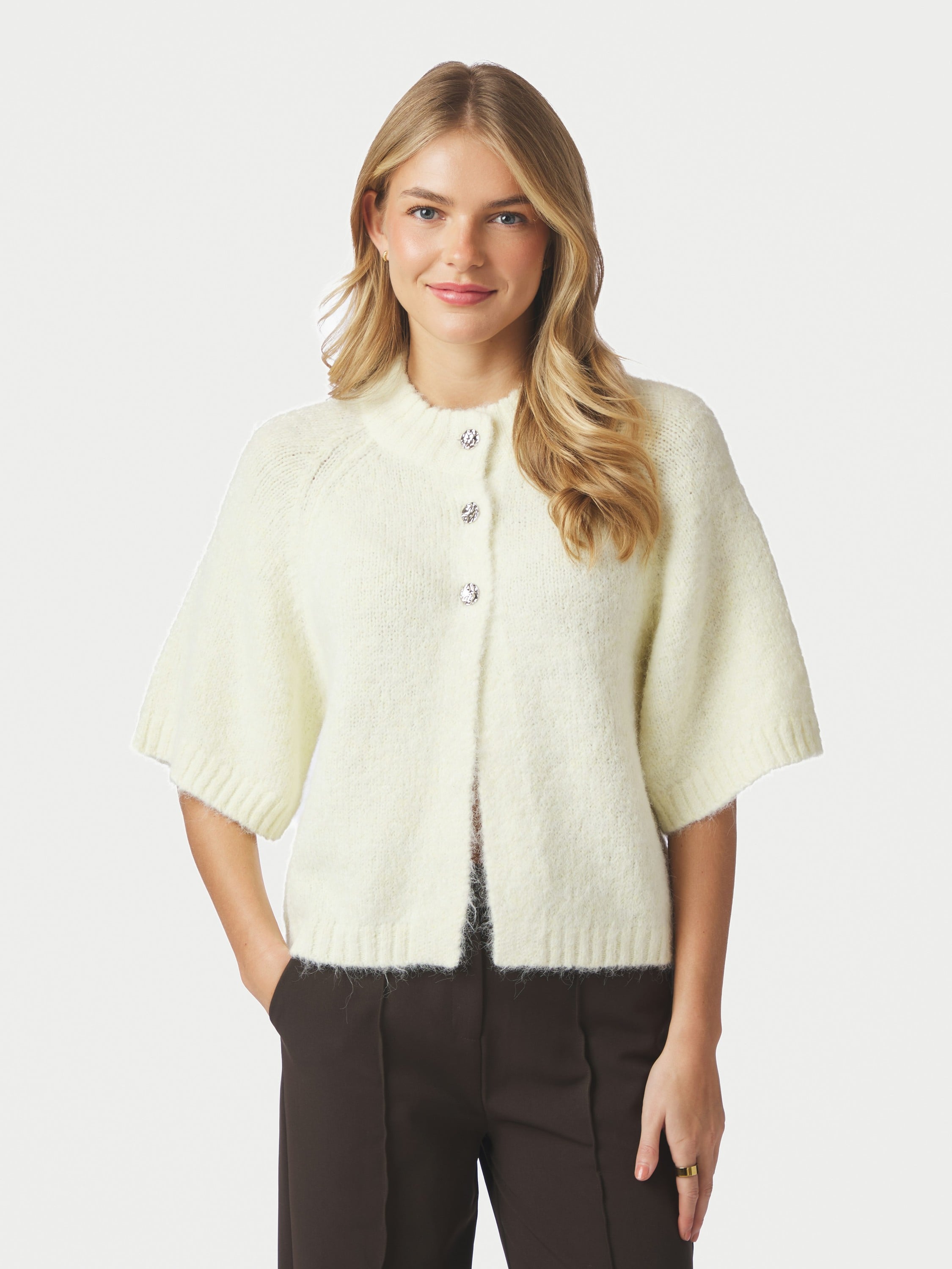 Benuta Fluffy Knit Cardigan
