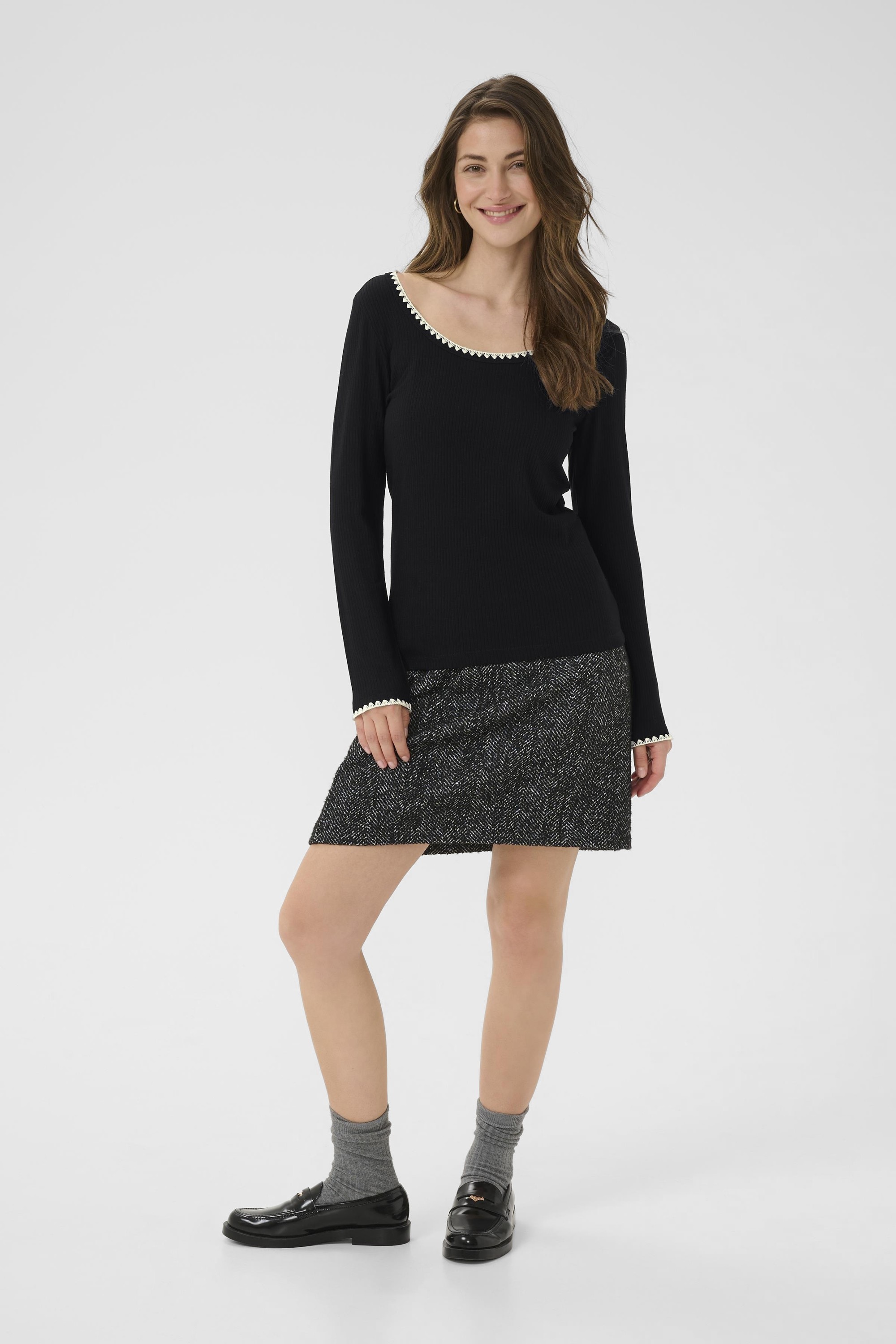 Crribba Embroidery LS Tshirt