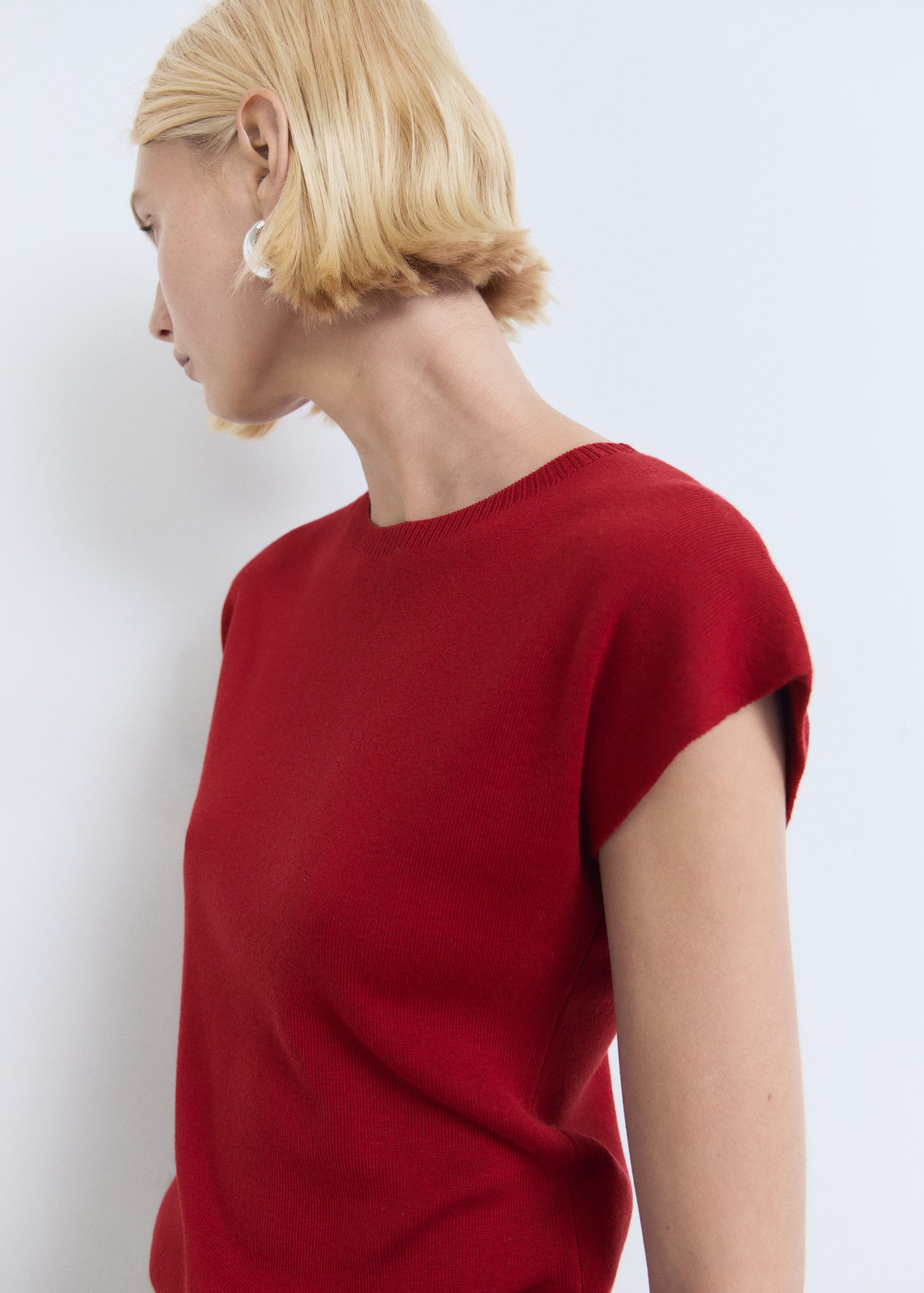 Shortsleeved Fine-knit Sweater