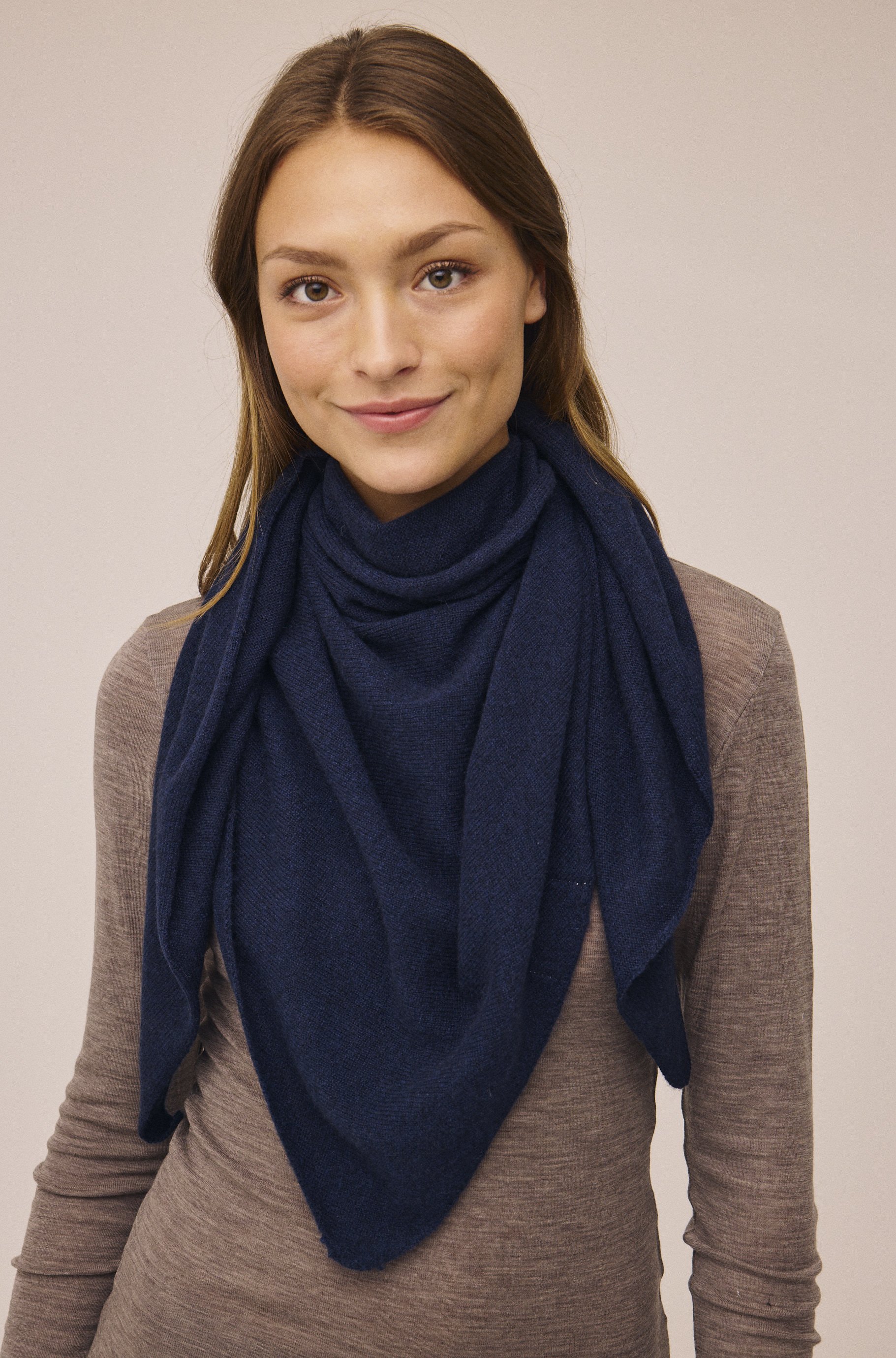 Karrie 3 100% Cashmere GCS